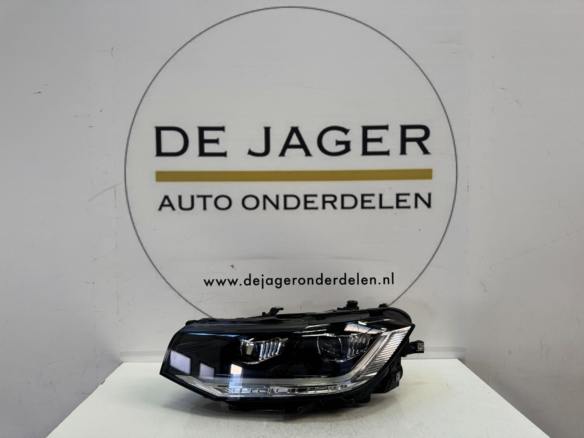 VW T-CROSS T CROSS 2GM VOL LED LINKS 2GM941035B ORIGINAL