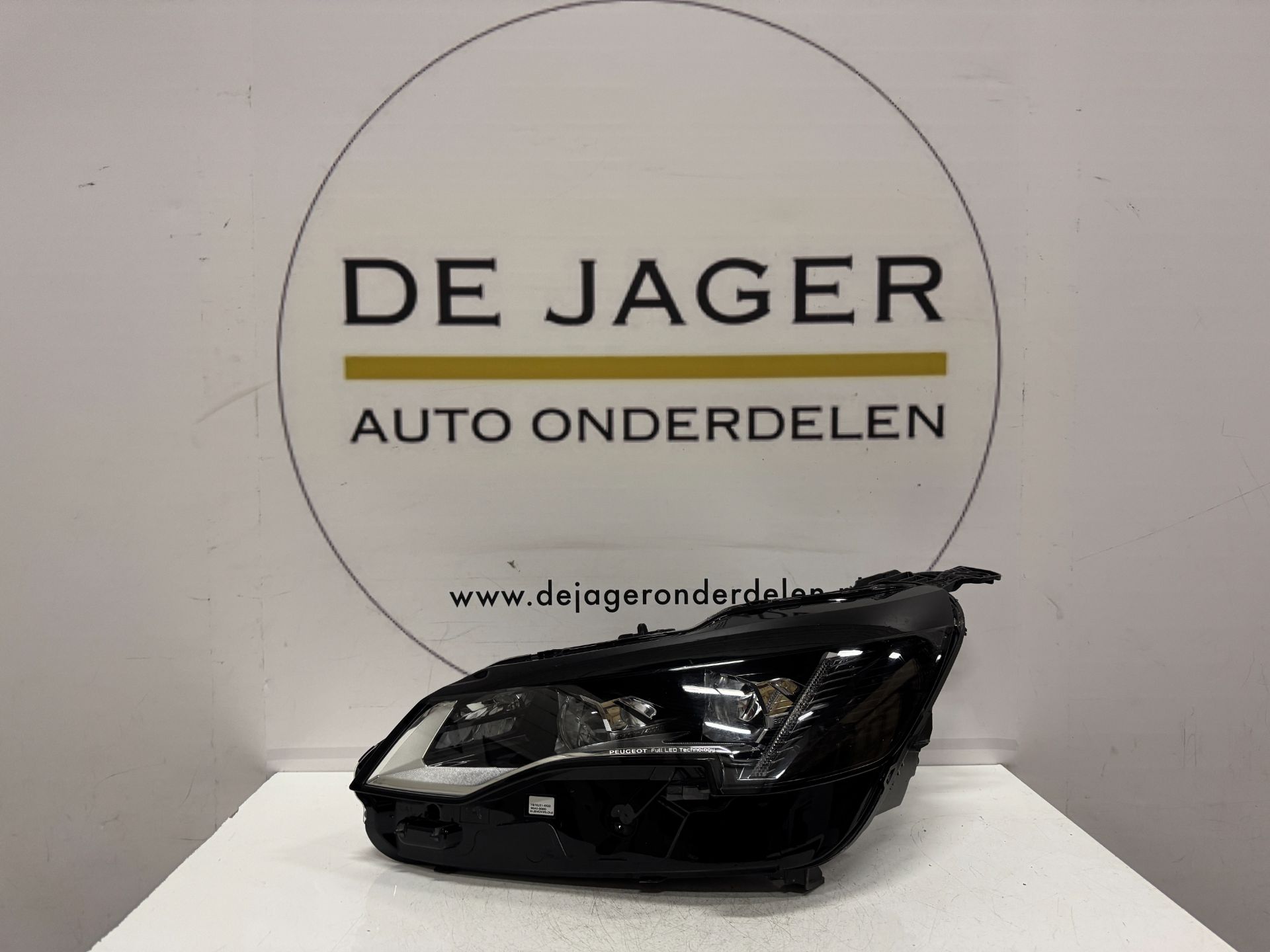 PEUGEOT 3008 5008 FACELIFT LED TECHNOLOGY KOPLAMP 9836230680