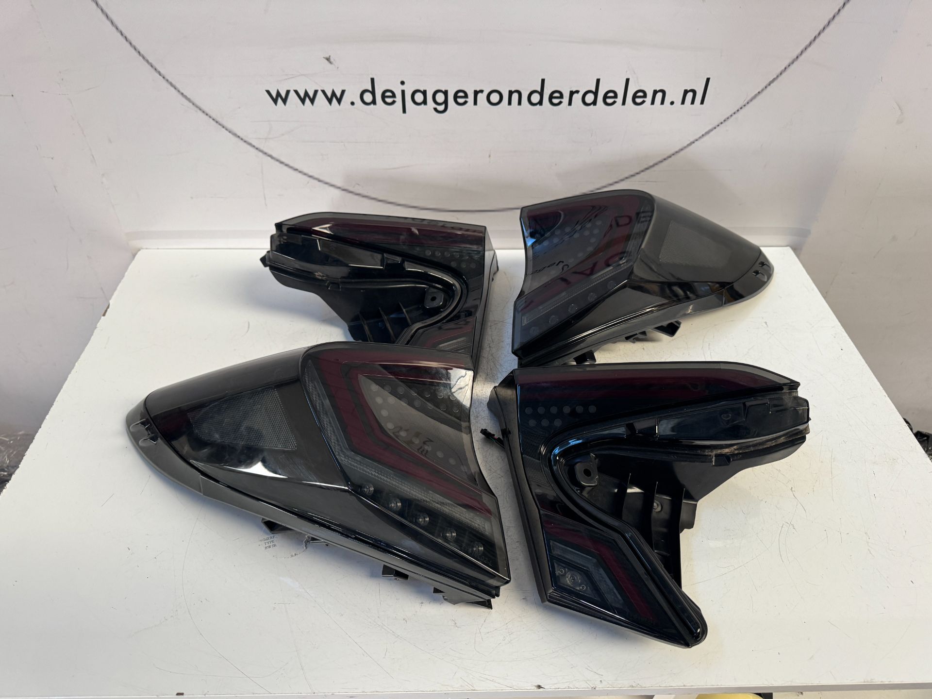 TOYOTA C-HR CHR LED DYNAMIC TAIL LIGHT SET