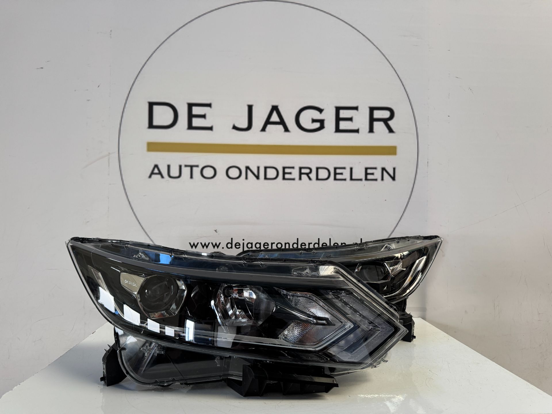 NISSAN QASHQAI J11 FACELIFT LED KOPLAMPEN SET  100-19009