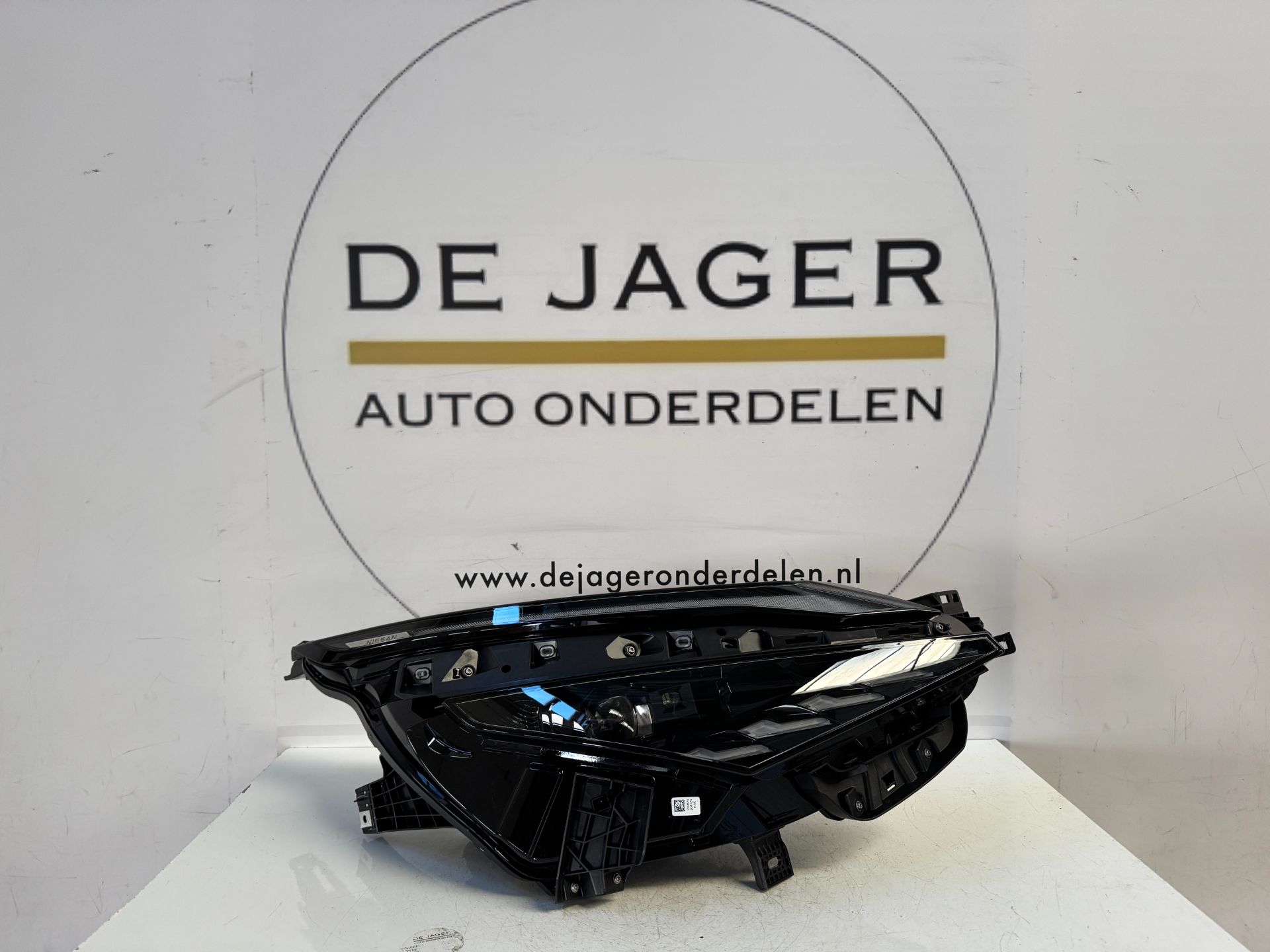 NISSAN QASHQAI J12 FACELIFT LED KOPLAMP RECHTS 26010HN25A
