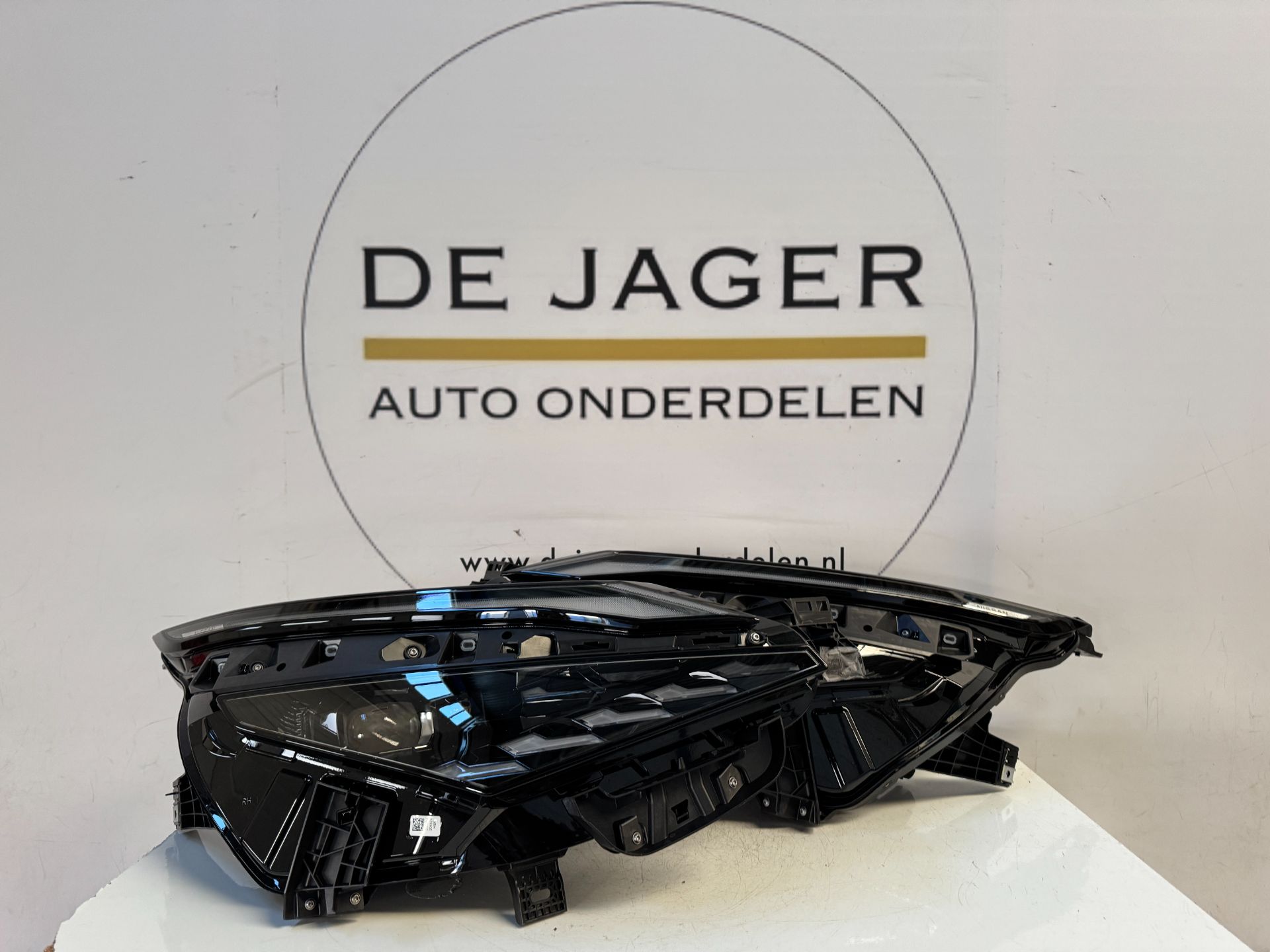 NISSAN QASHQAI J12 FACELIFT KOPLAMPEN 26060HN25A 26010HN25A