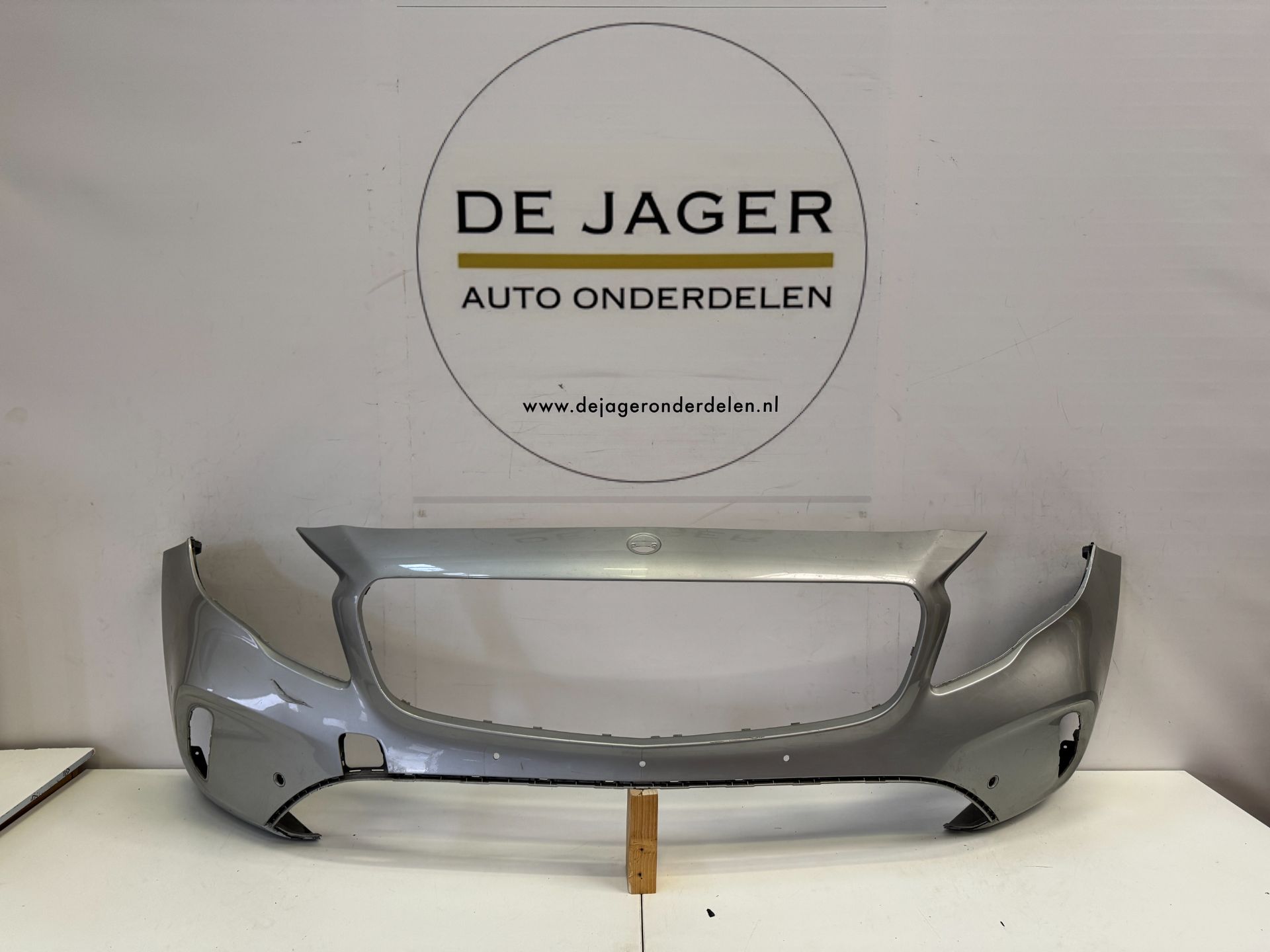 Pare-chocs avant MERCEDES GLA W156 A1568805300