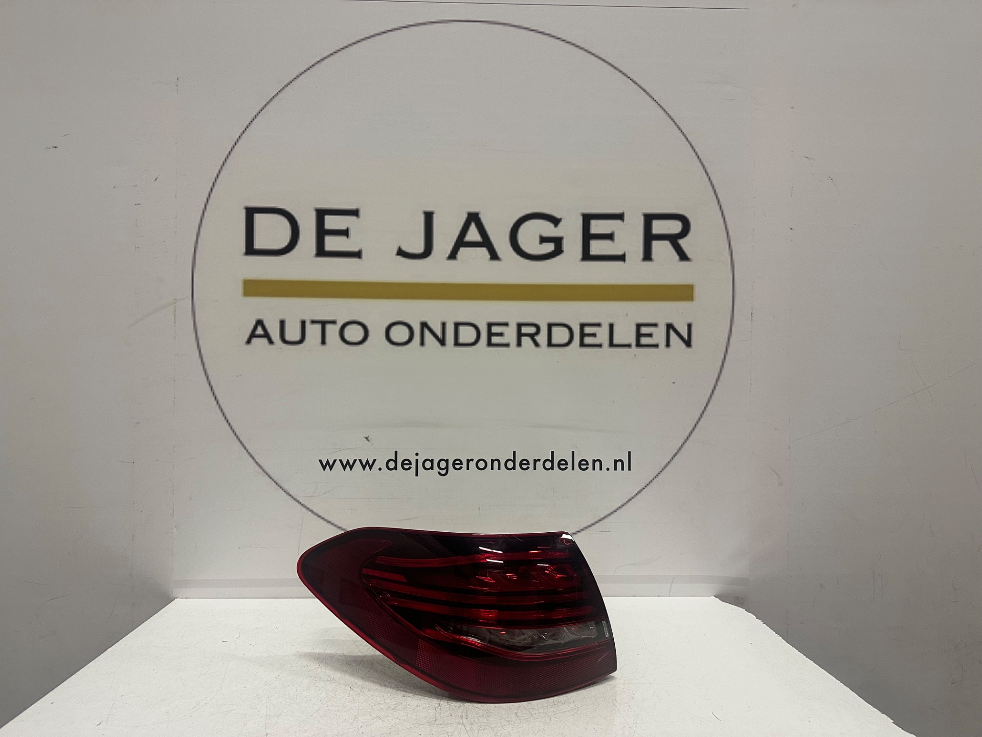 MERCEDES  C KLASSE W205  STATION LED ACHTERLICHT A2059052805