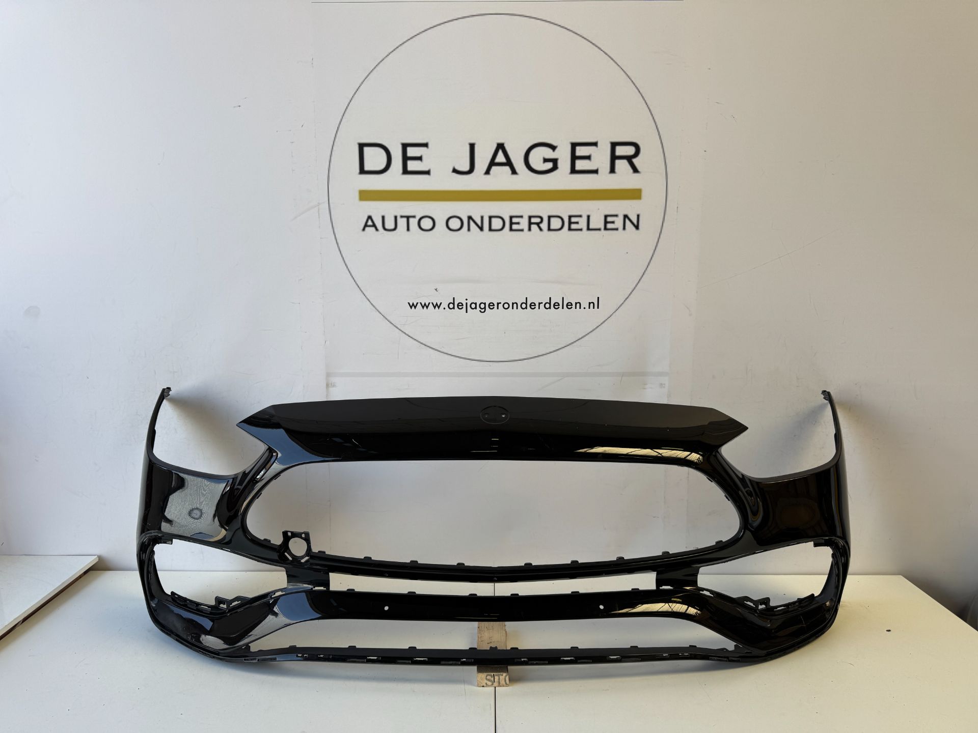 MB C KLASSE W206 AMG VOORBUMPER BUMPER PDC A2068858401 2021-