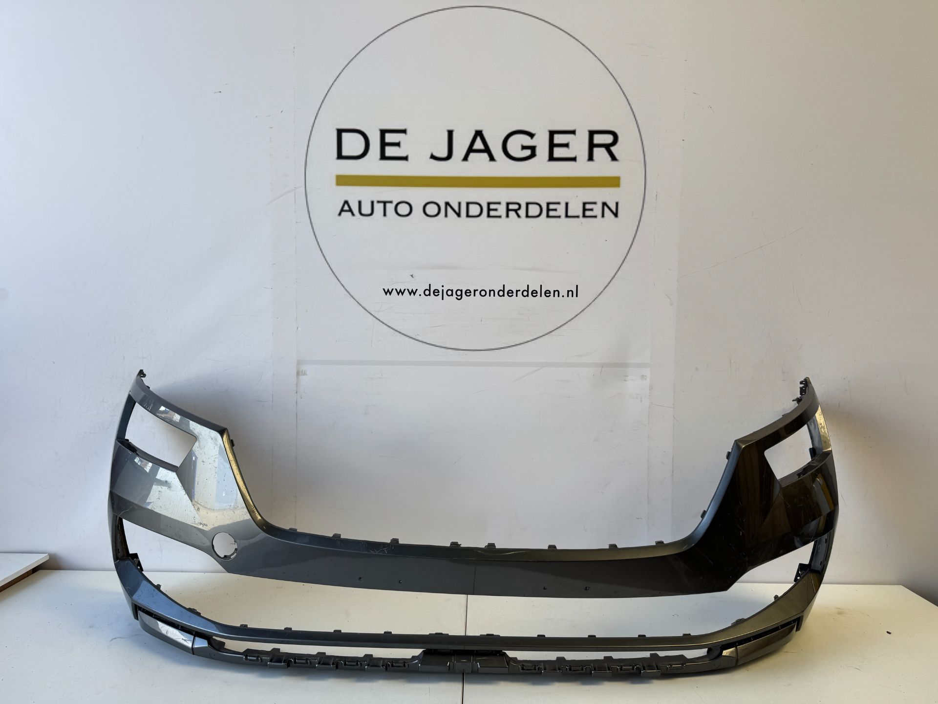 SKODA KAMIQ 658 FRONTSTOßSTANGE STOßSTANGE 658807221 2019-