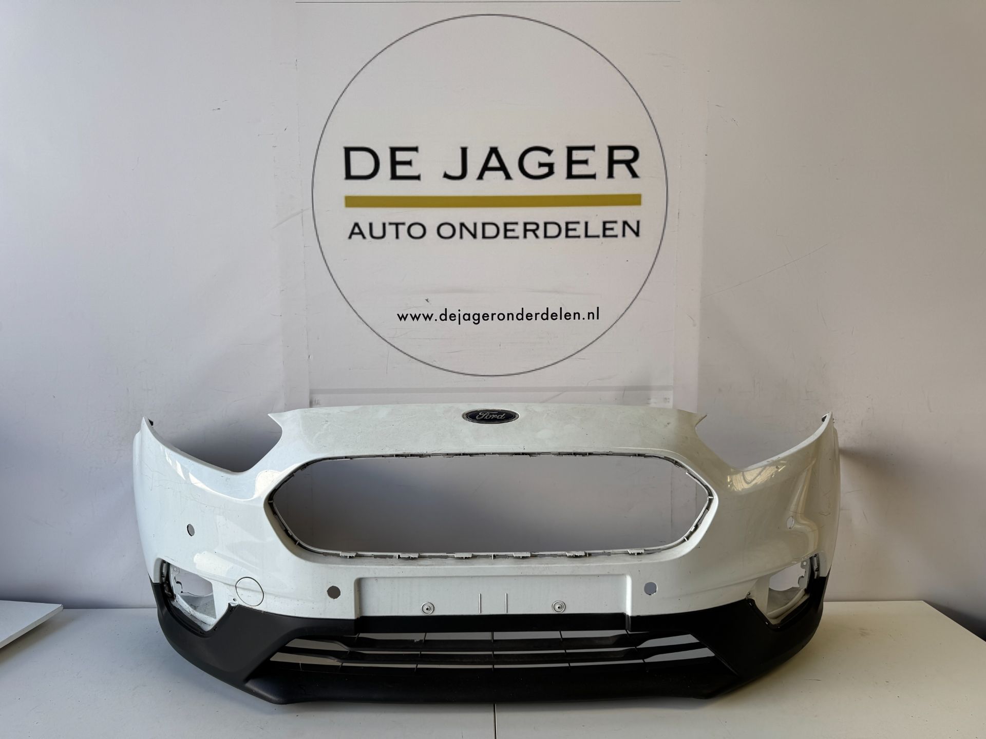 FORD TRANSIT COURIER FACELIFT VOORBUMPER BUMPER JT76-17757-A