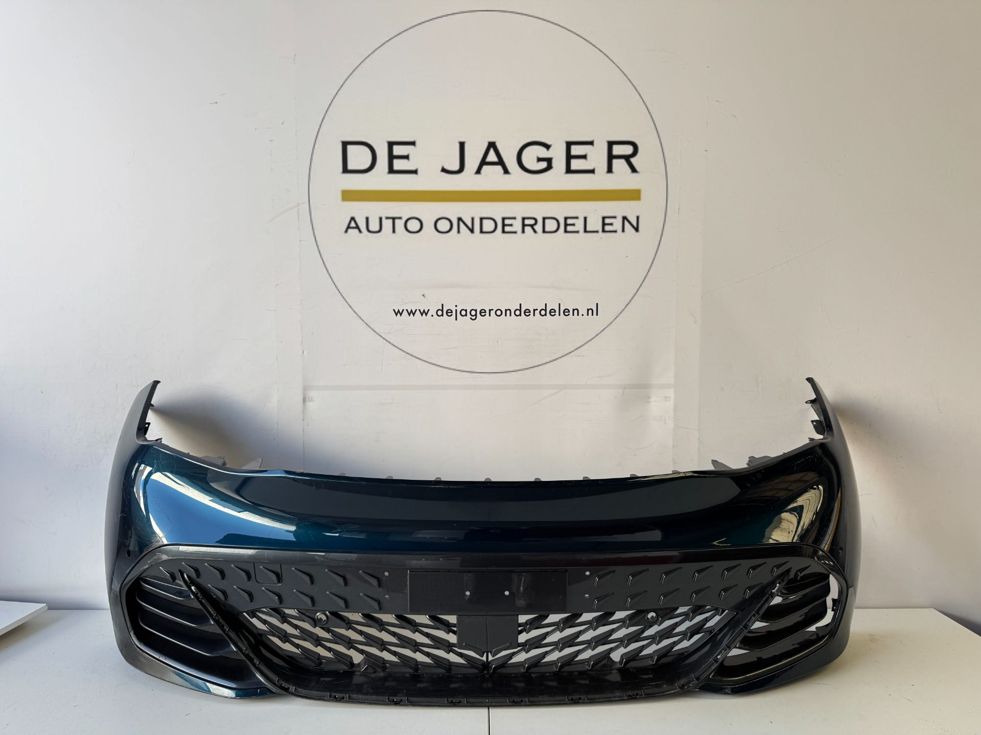 CUPRA BORN FRONTSTOßSTANGE STOSSFÄNGER 10E807221D