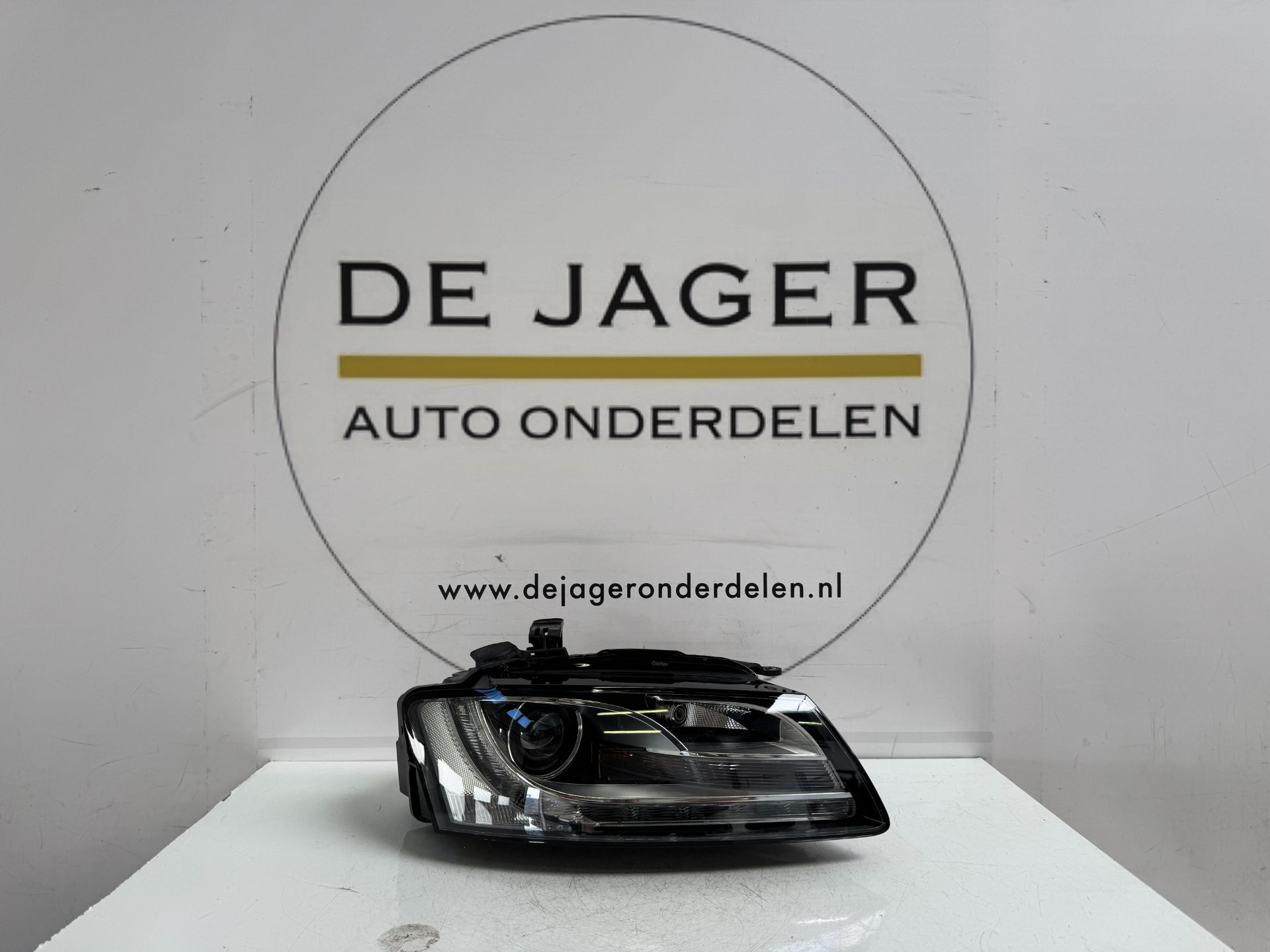 AUDI A5 S5 XENON LED HEADLIGHT RIGHT 8T0941004AK