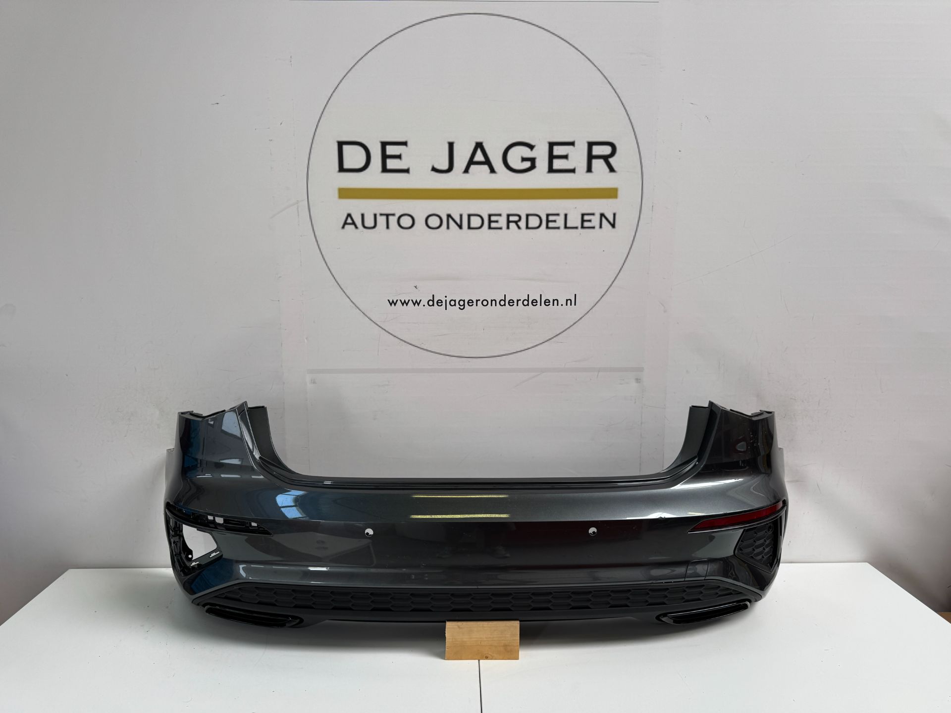 AUDI A3 S LINE ACHTERBUMPER BUMPER 2019- 8Y4807511