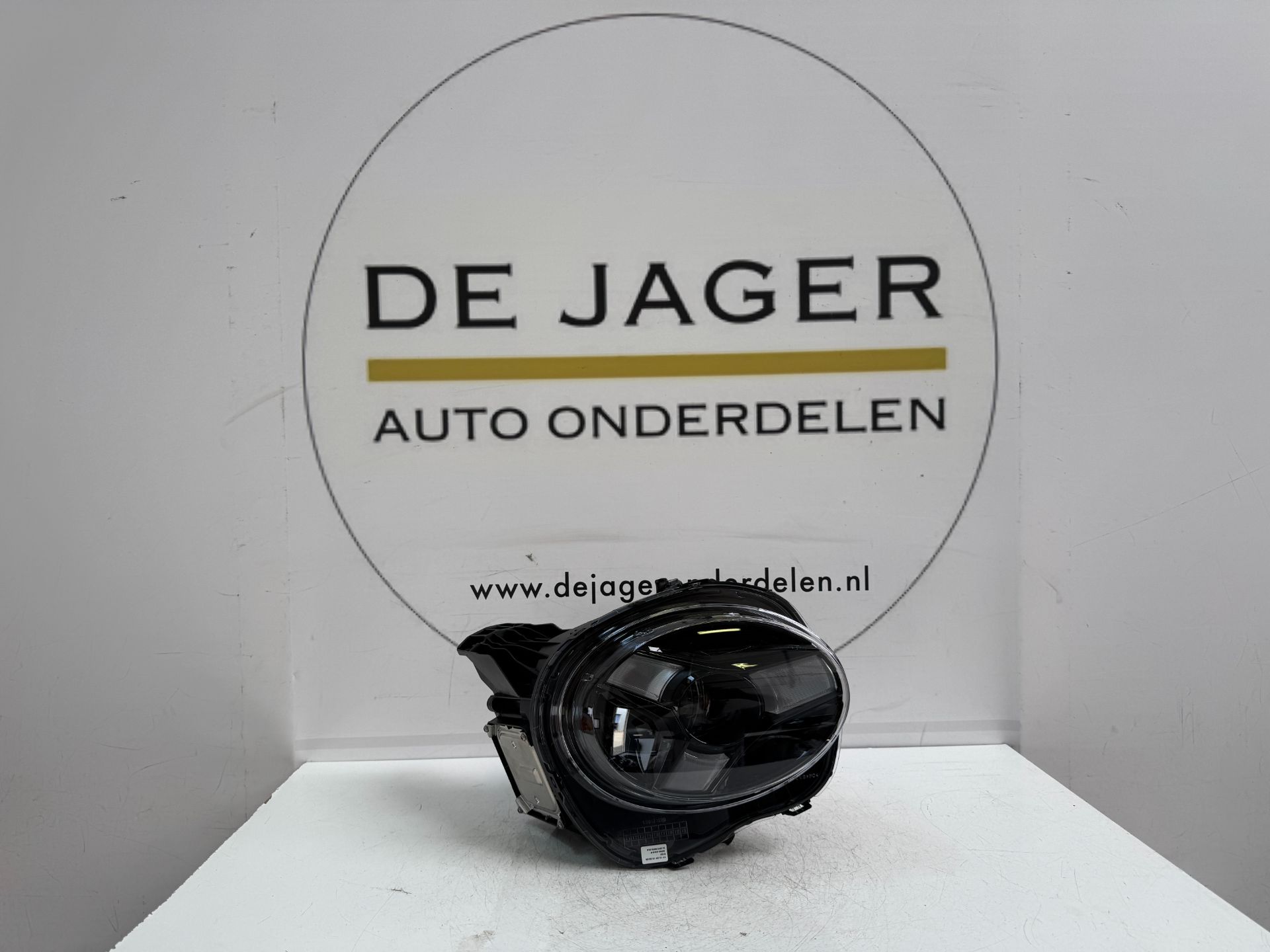 NISSAN JUKE F16 VOL LED KOPLAMP RECHTS 260106PN0A