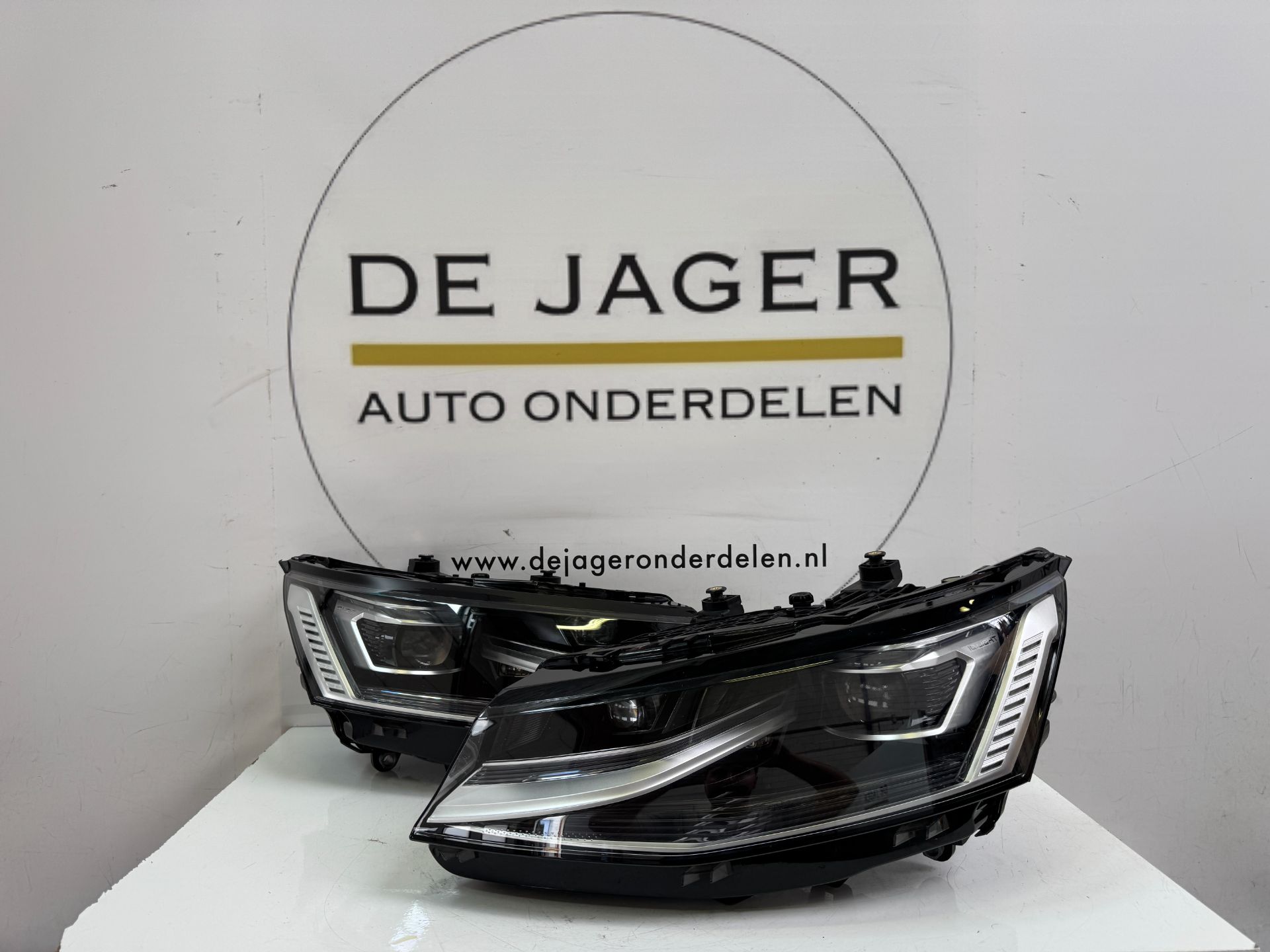 VW TRANSPORTER T7 VOLANT LED IQ LIGHT LIEN DE LAMPE 7T1941082E