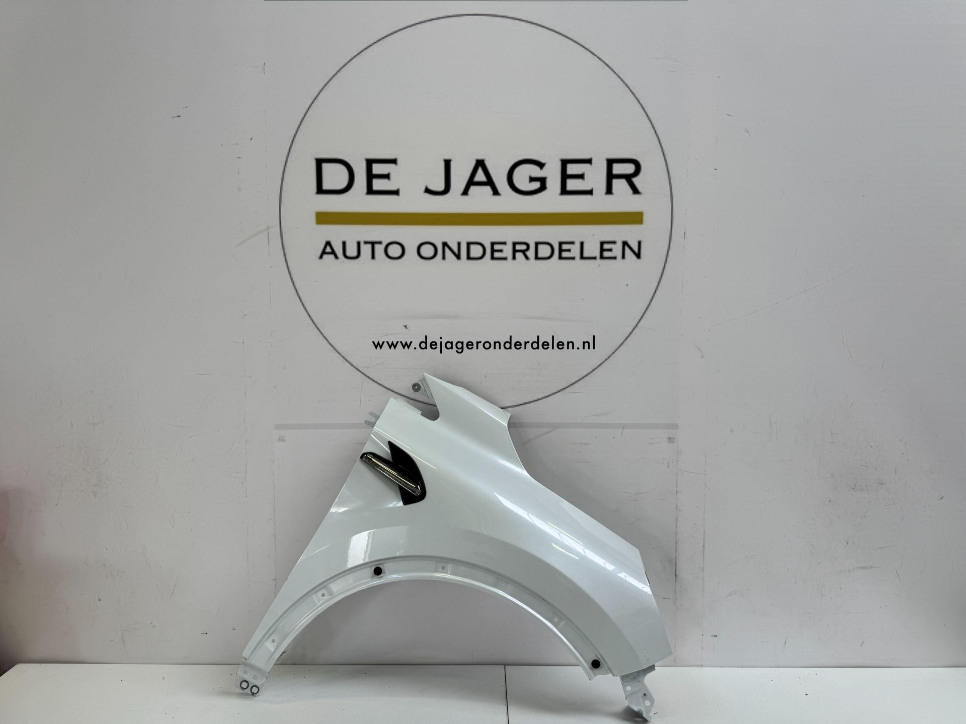RENAULT CAPTUR 2 SPATBORD VOORSCHERM ZIJSCHERM RECHTS