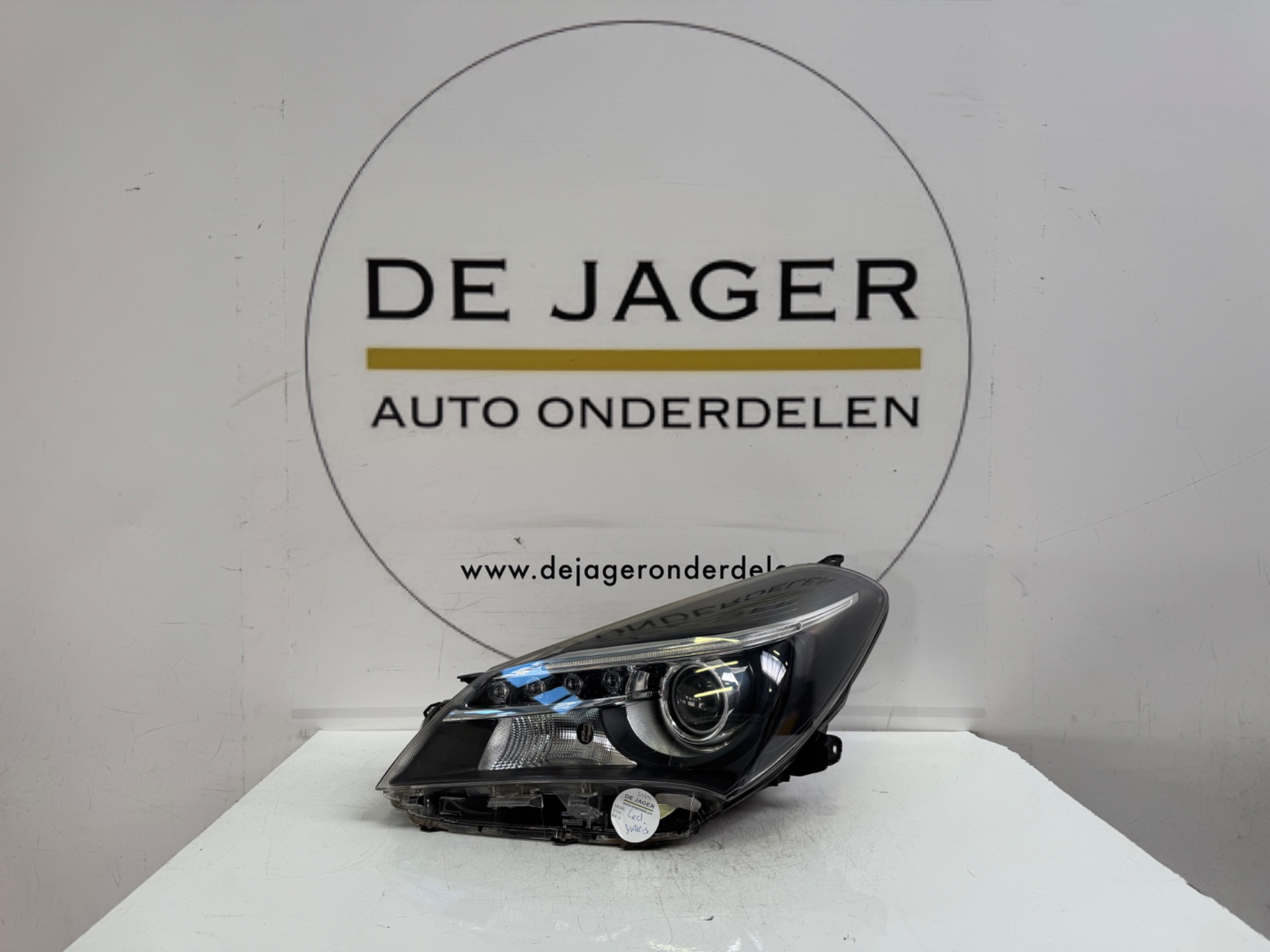 TOYOTA YARIS III HYBRID LIFTING KOPLAMP LIENS