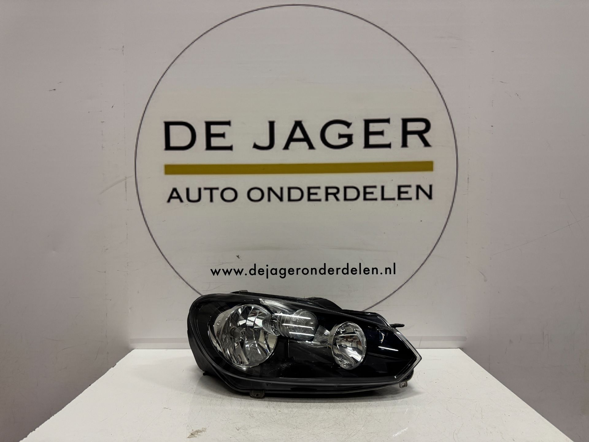 GOLF 6 HEADLIGHT RIGHT 5K0941607C ORIGINAL