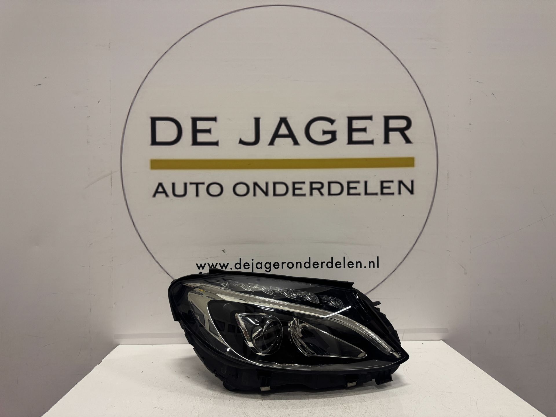 MB W205 C KLASSE LED HP KOPLAMP RECHTS A2058200661