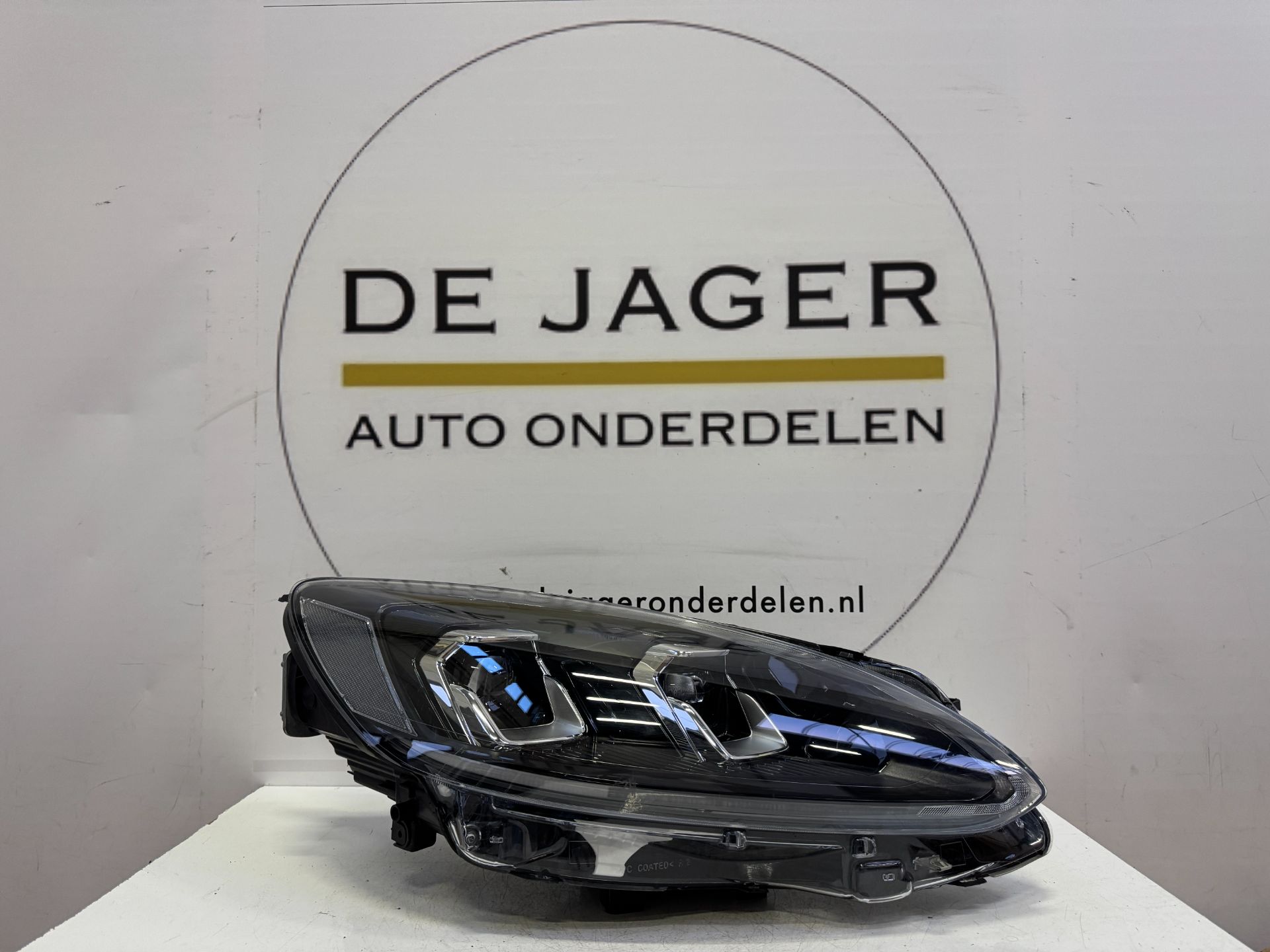 FORD KUGA MK3 VOL LED KOPLAMP RECHTS COMPLEET LV4B-13E014-FC
