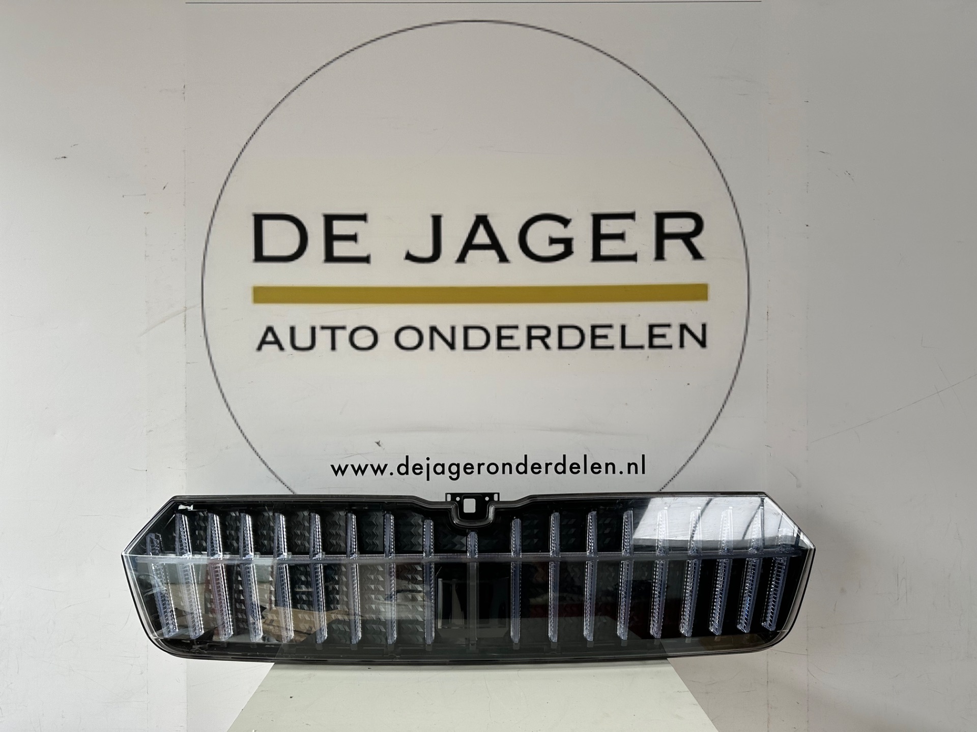 Skoda Enyaq 5LA IV Kristall-Frontgrill LED 5LA941107A