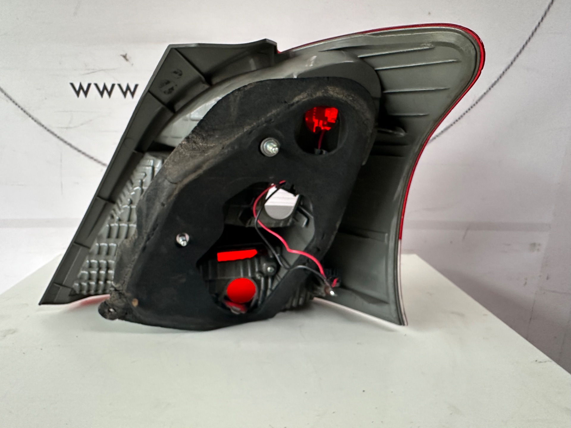2_68c81ba5c1a355a7becef7fd.jpeg