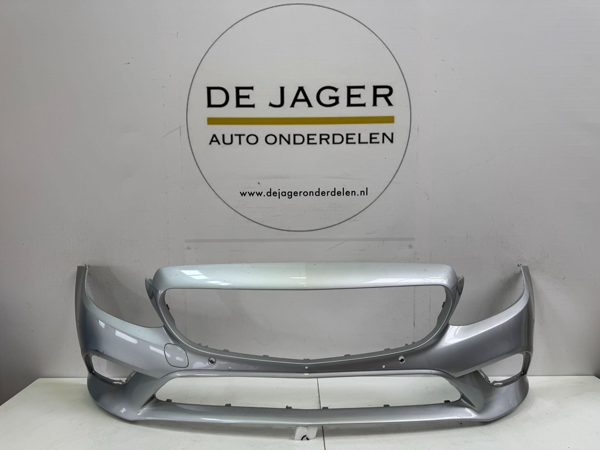 MB C KLASSE W205 FACELIFT VOORBUMPER BUMPER  A2058851101