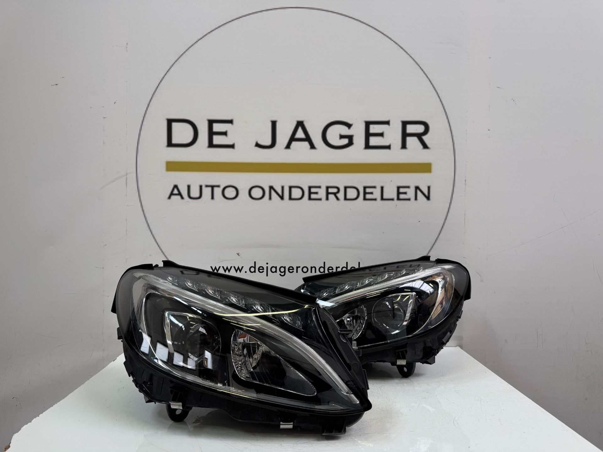 MERCEDES C KLASSE W205 KOPLAMPEN SET A2059063703 A2059062604