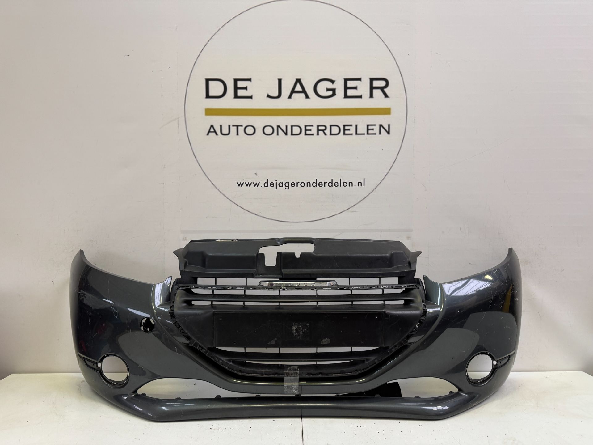 PEUGEOT 208 FACELIFT VOORBUMPER BUMPER 1613478880 9810513777