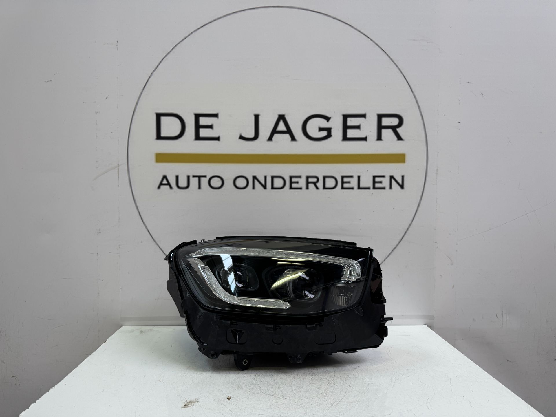 MB GLC W253 FACELIFT MULTIBEAM KOPLAMP RECHTS A2539067601
