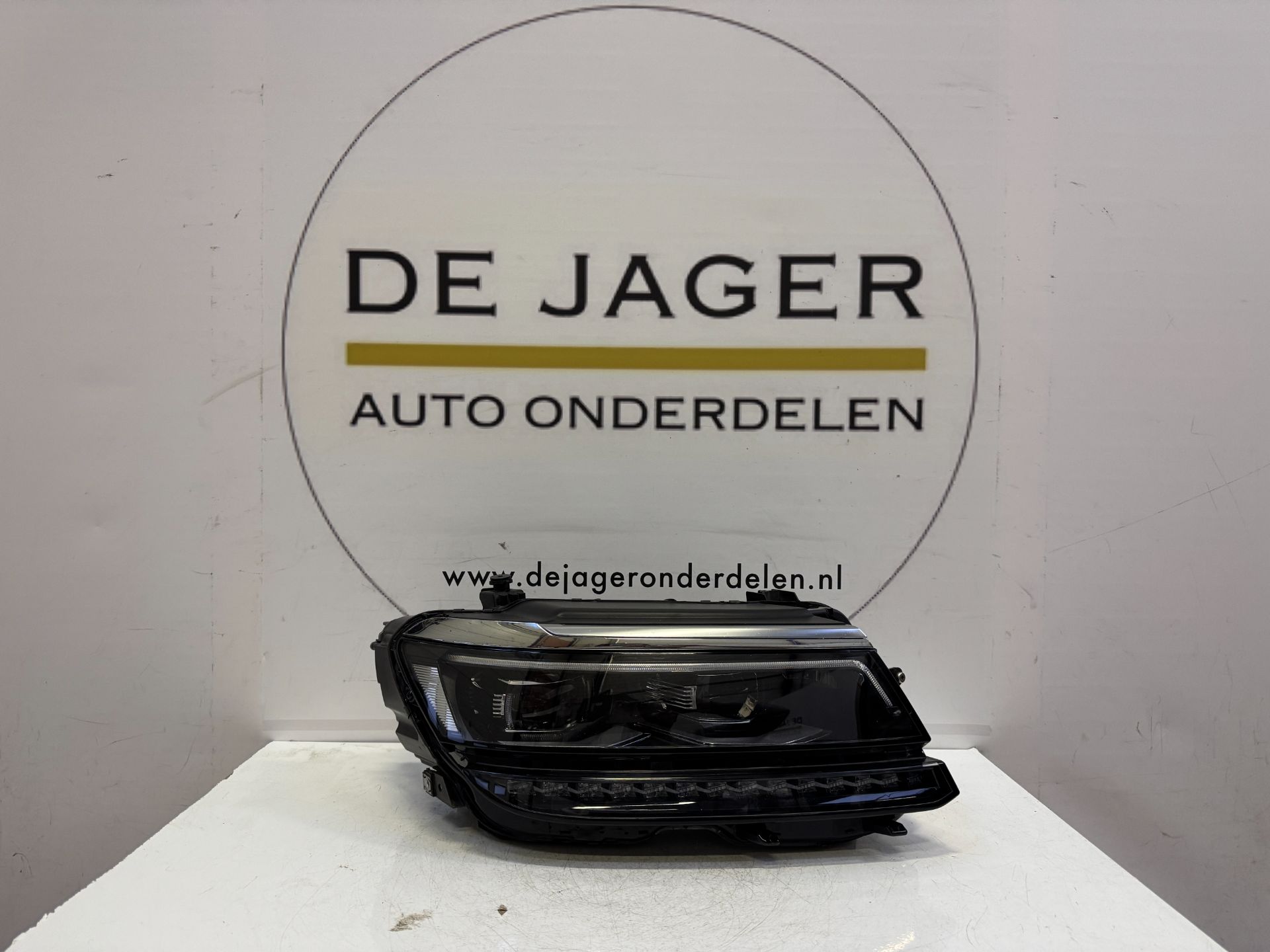 VW TIGUAN 5NA FULL LED HEADLIGHT RIGHT 5NB941082D 2016-