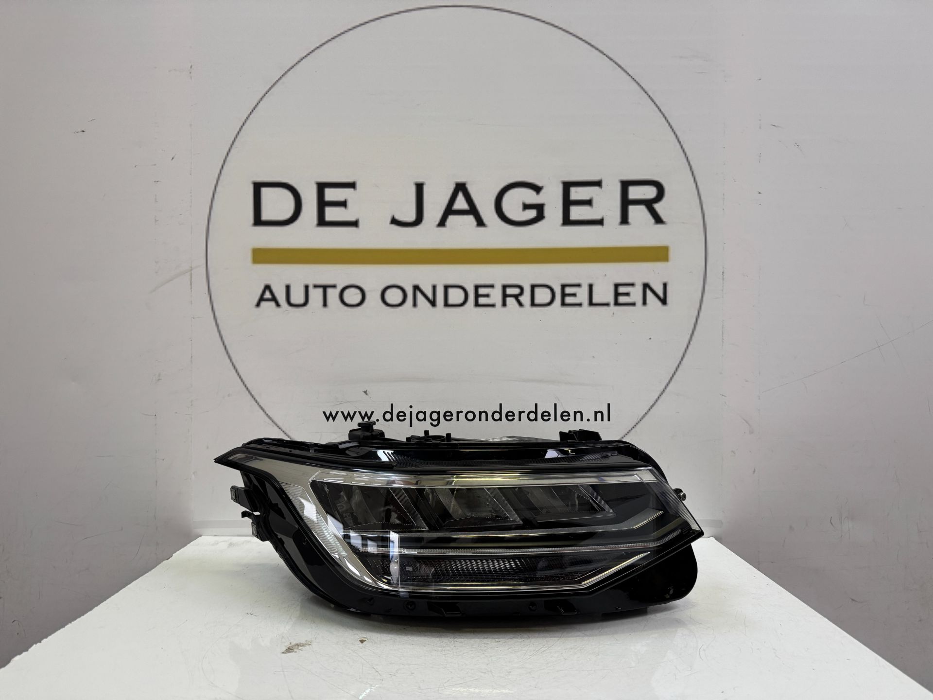 VW TIGUAN 5NB FACELIFT FULL LED HEADLIGHT RIGHT 5NB941036C