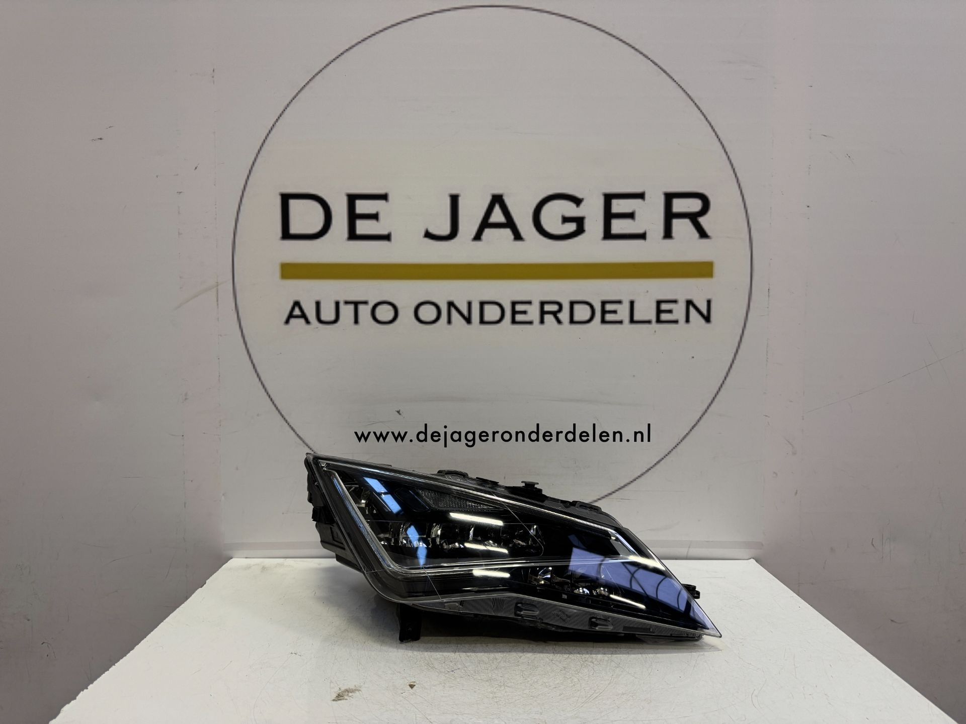 SEAT LEON 5F FACELIFT LED KOPLAMP RECHTS COMPLEET 5F1941008D