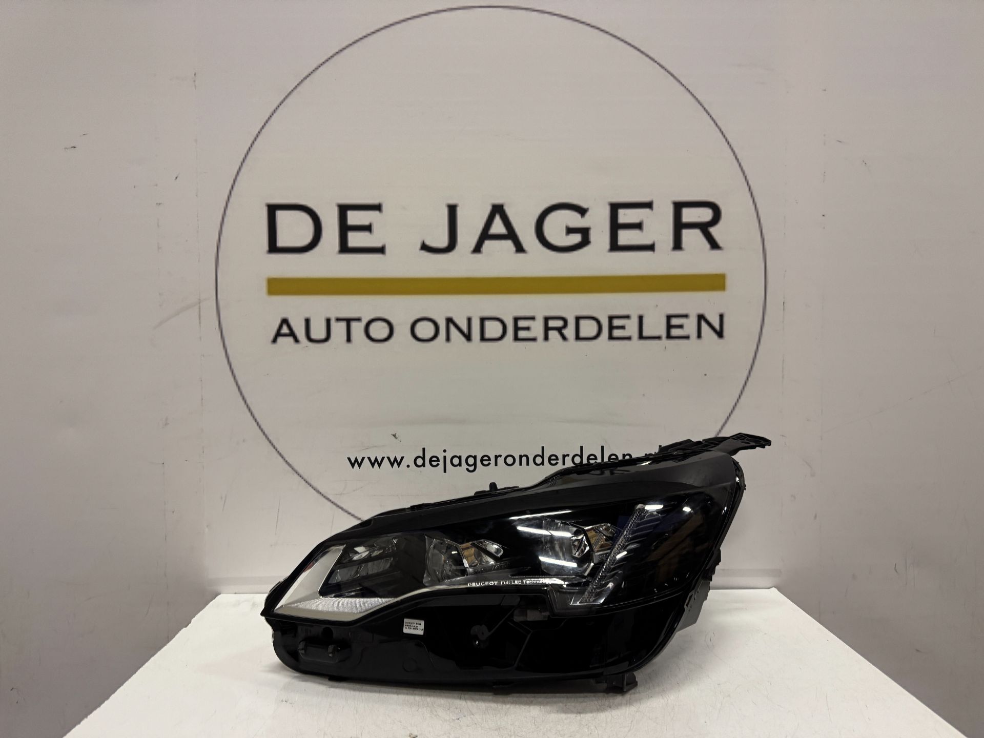 PEUGEOT 3008 5008 FACELIFT LED TECHNOLOGY KOPLAMP 9836230680