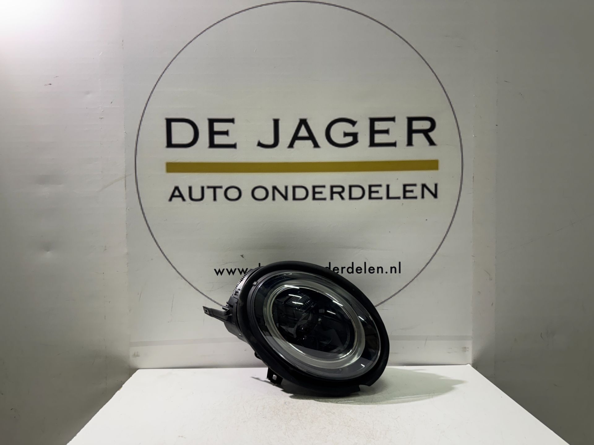 MINI F54 F55 F56 FACELIFT BLACK KOPLAMP RECHTS 5A0196205