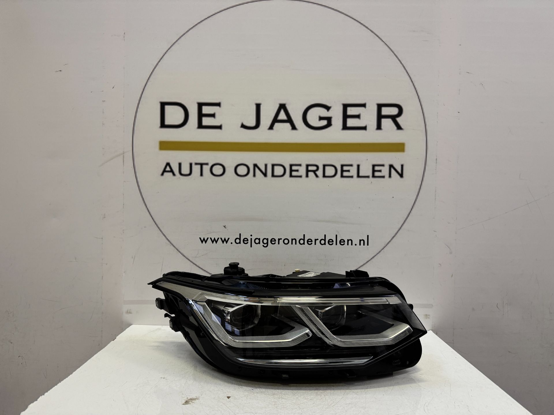VW TIGUAN 5NA FACELIFT FULL LED HEADLIGHT RIGHT 5NB941082H