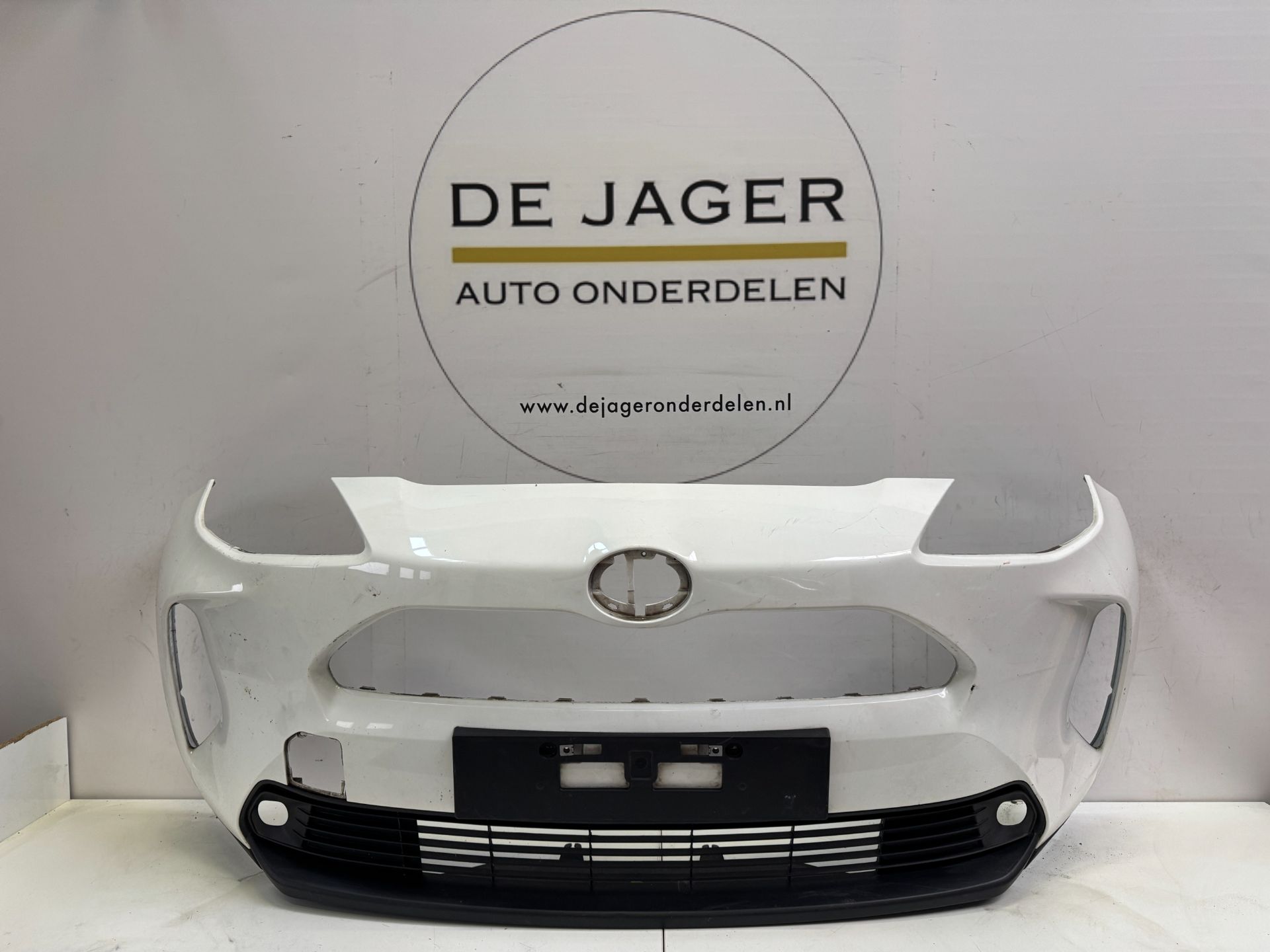 TOYOTA YARIS CROSS FRONT BUMPER BUMPER 2024-
