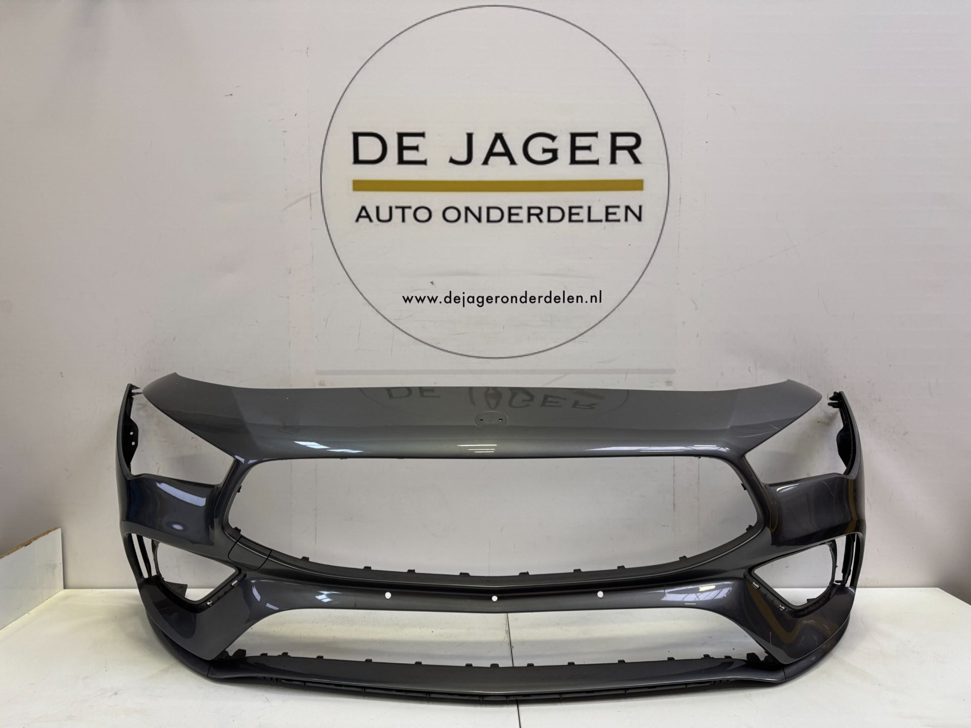 MERCEDES W118 CLA AMG VOORBUMPER BUMPER A1188853901