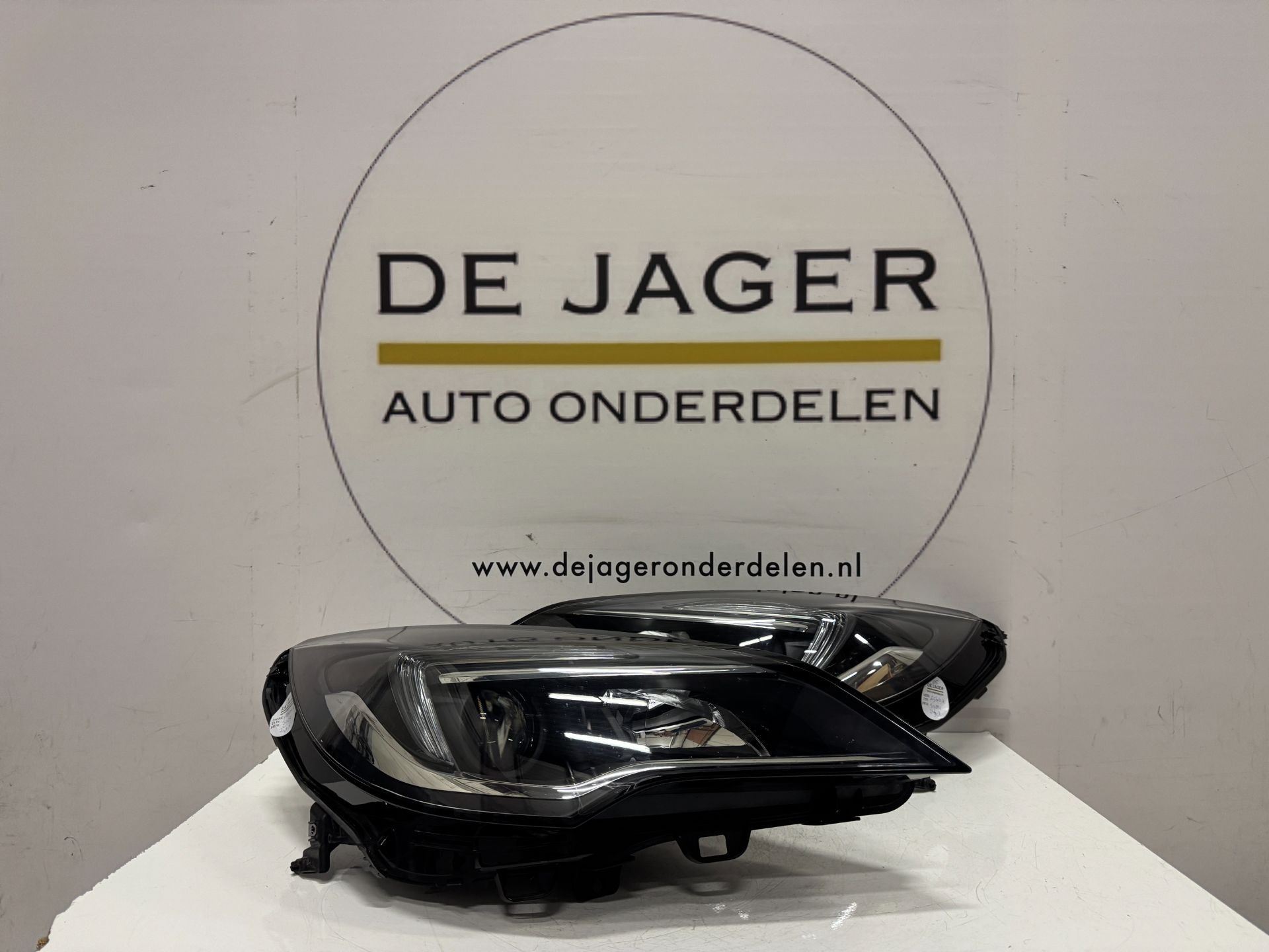 OPEL ASTRA K KOPLAMPEN SET H7 LED 39047198 39047199 2015-