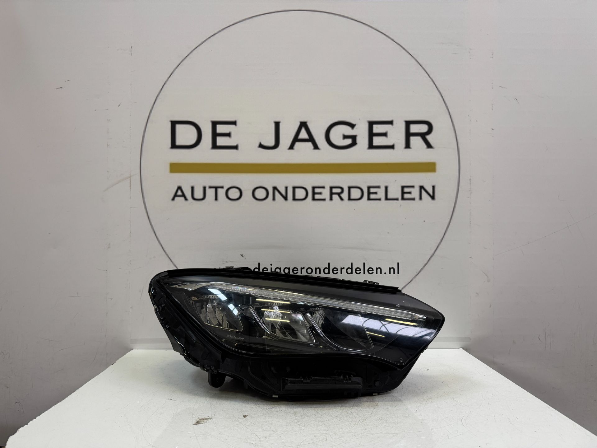 MERCEDES W295 EQE HIGH PERF LED KOPLAMP RECHTS A2959066401