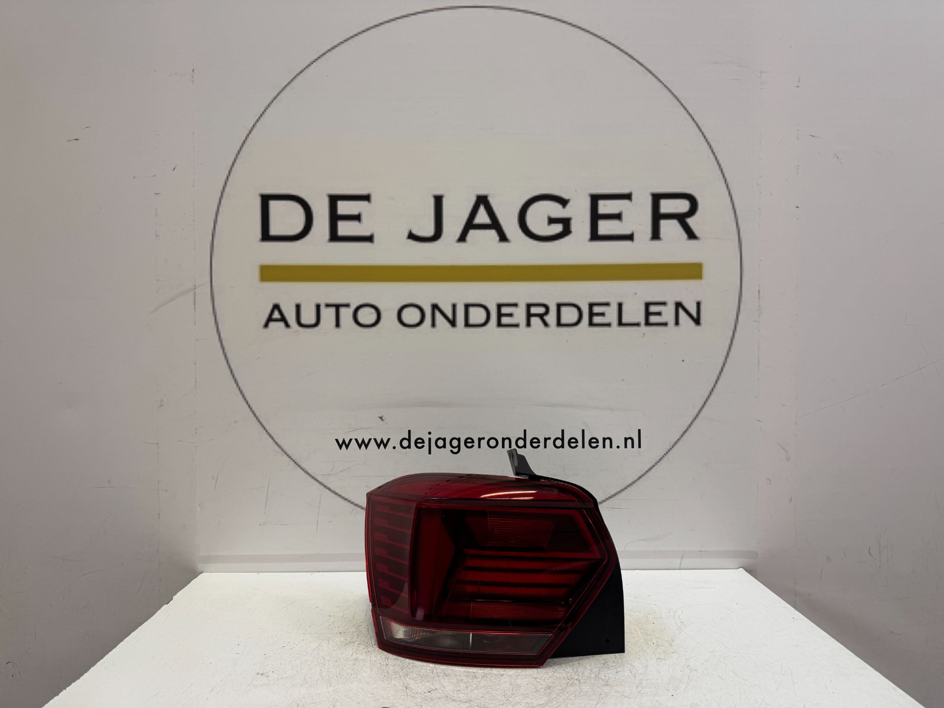 VW POLO 2G REAR TAIL LIGHT LEFT 2G0945095B 2017-