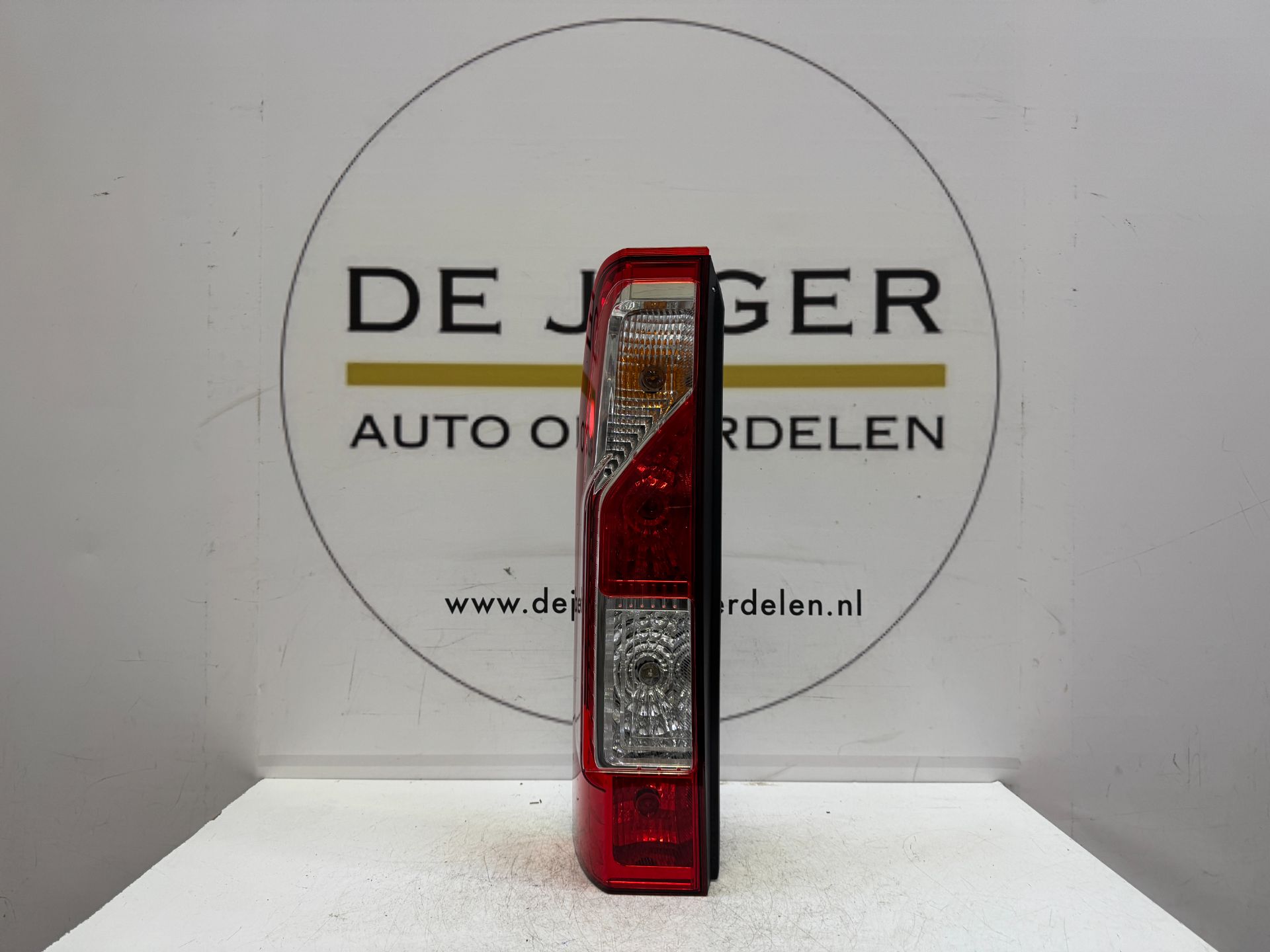 MOVANO B / MASTER 3 / NV400 ACHTERLICHT LINKS 265550023R