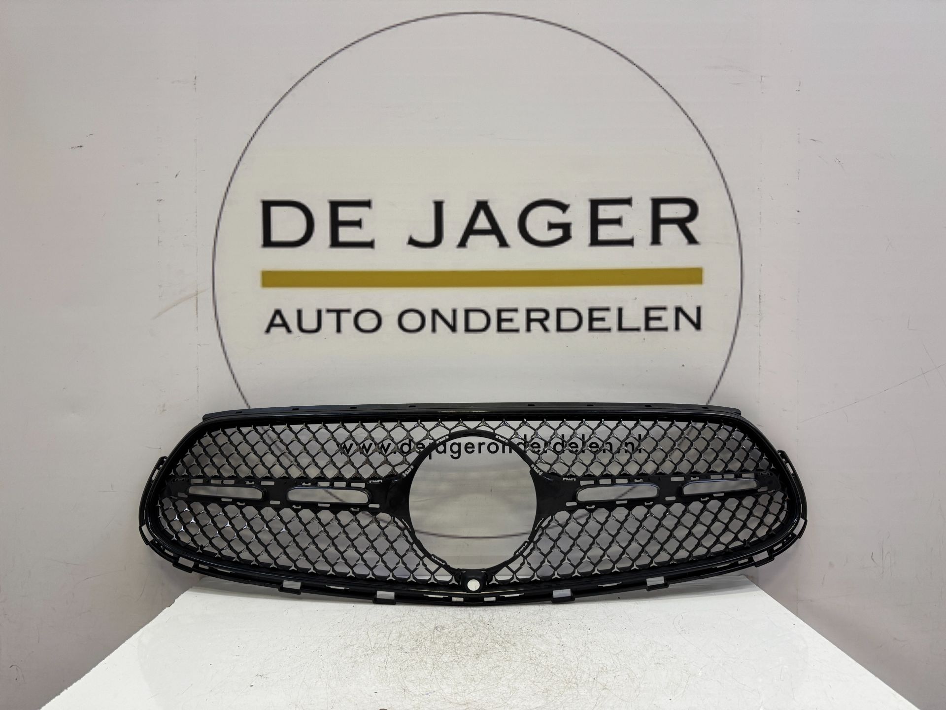 MB X254 GLC AMG DIAMOND GRILLE A2548881800