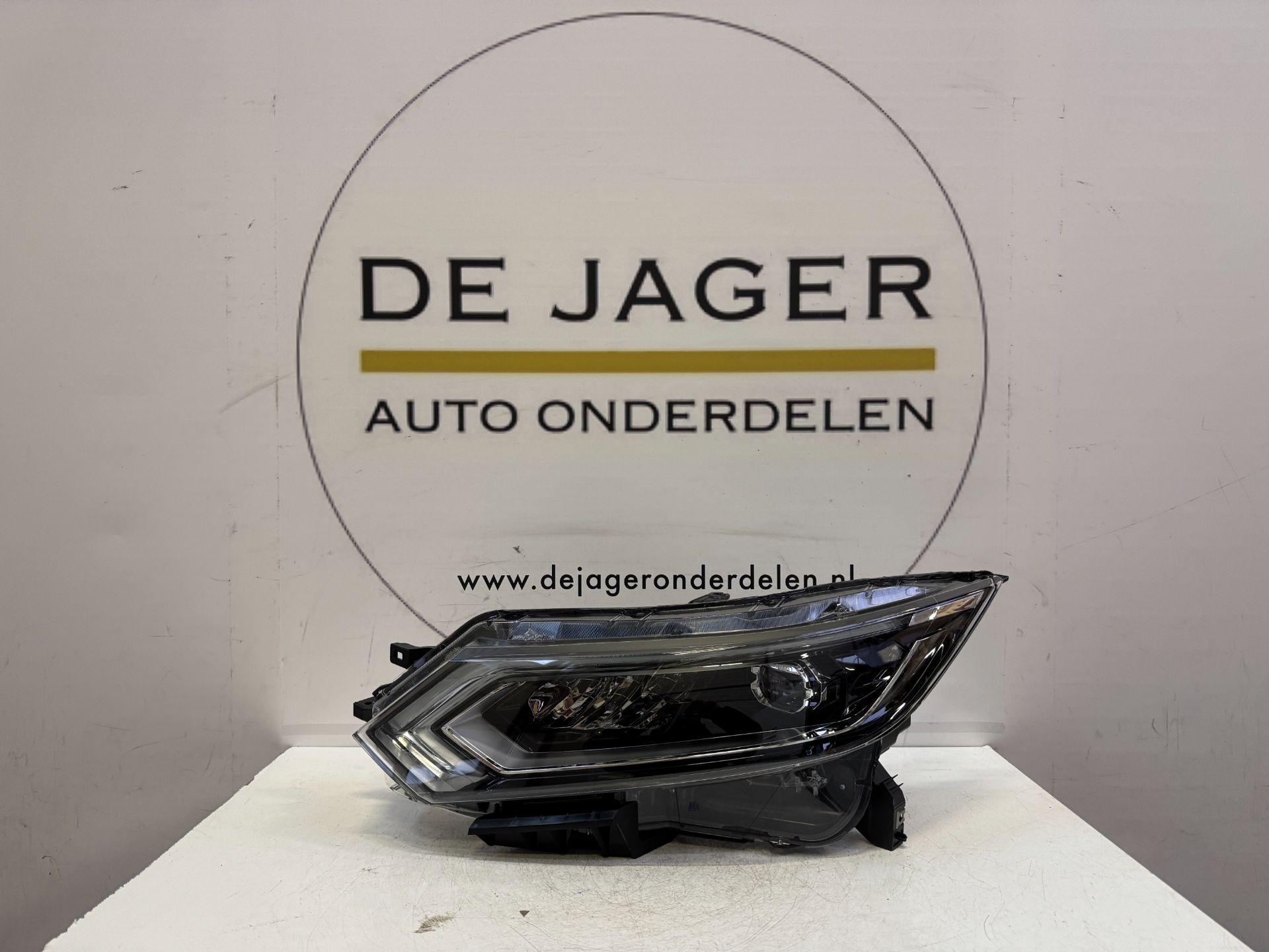 NISSAN QASHQAI J11 FACELIFT VOL LED KOPLAMP LINKS 100-19011