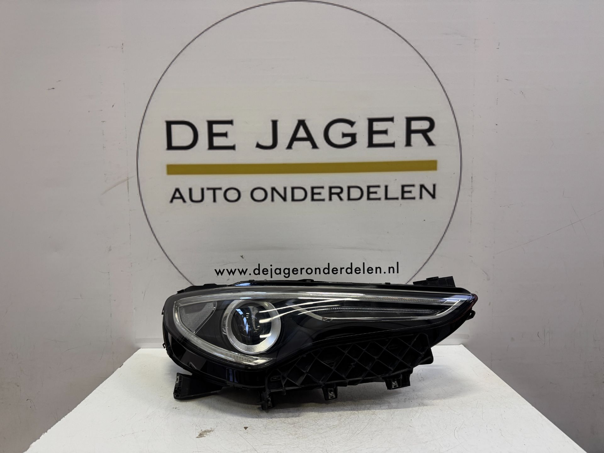 ALFA ROMEO STELVIO KOPLAMP XENON LED COMPL RECHTS 50559297