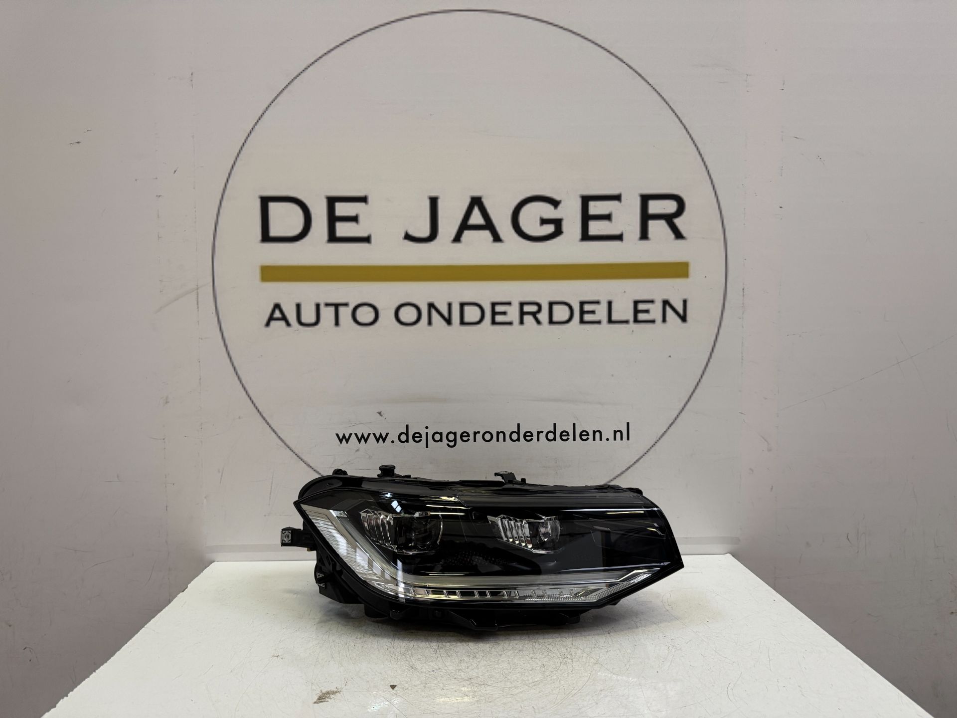 VW T-CROSS T CROSS 2GM VOL LED RECHTS 2GM941036A ORIGINAL