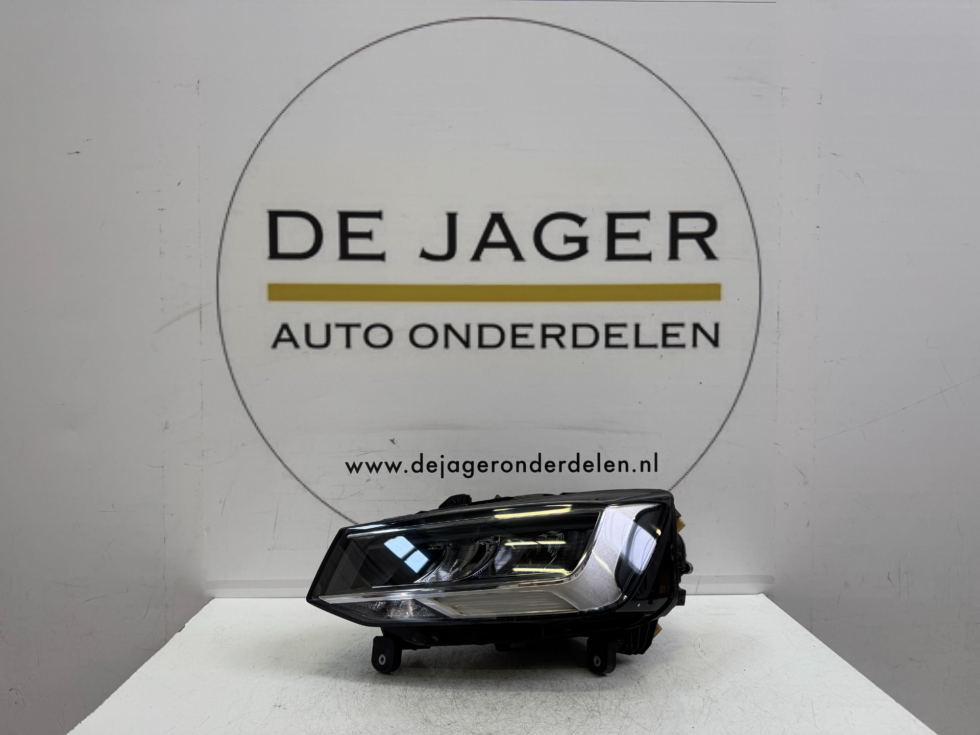 AUDI Q2 81A LED KOPLAMP LED LINKS 81A941011 2020-