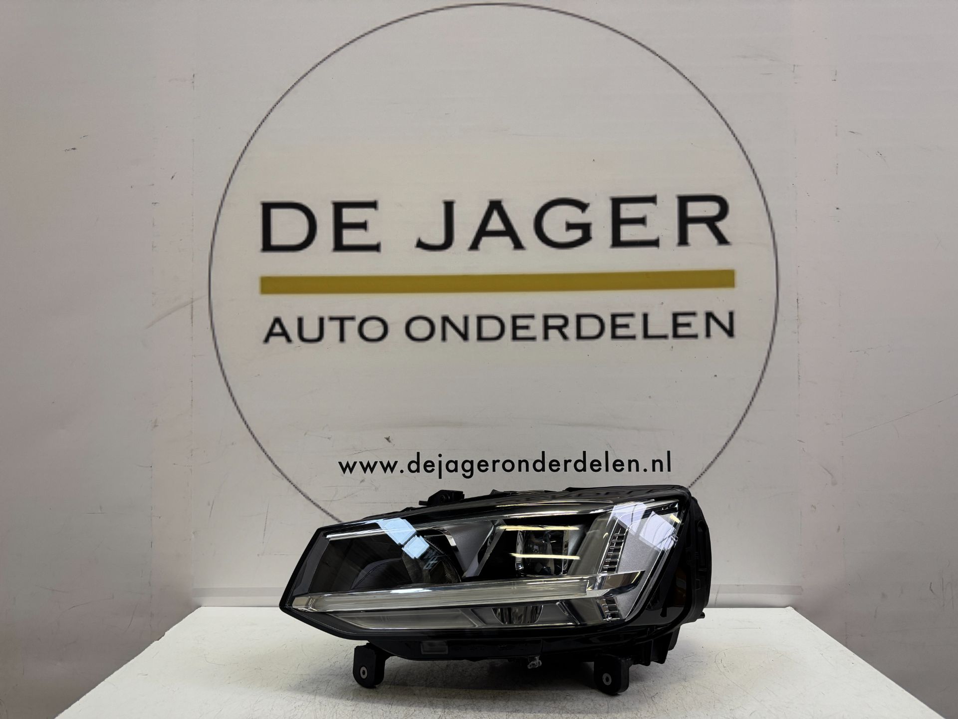 AUDI Q2 KOPLAMP 81A LINKS FULL LED 81A941033B