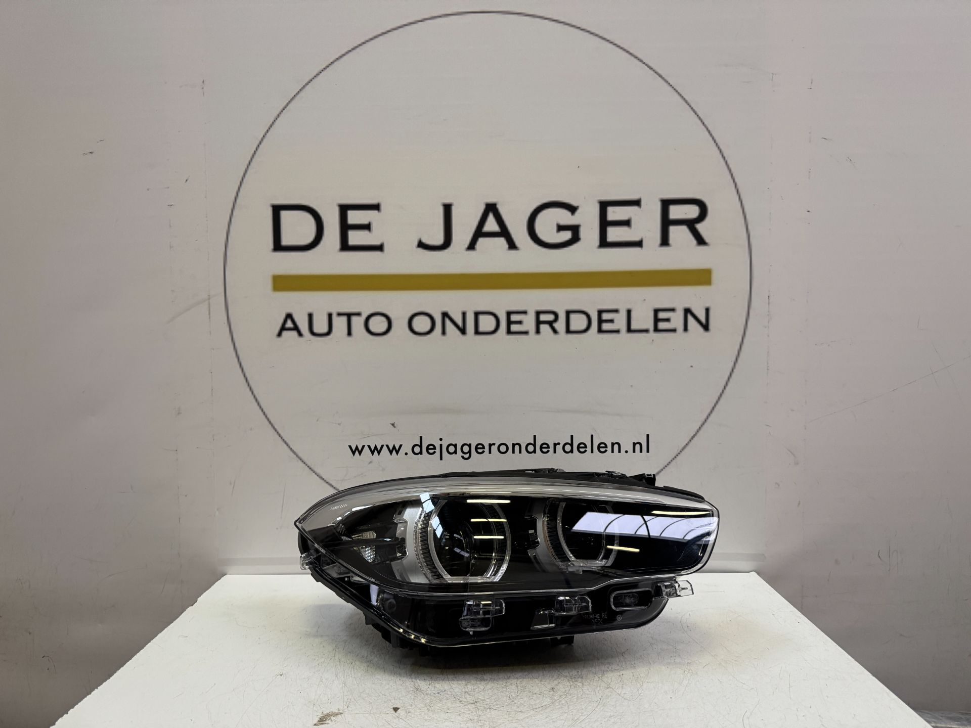 Phare LED droit BMW Série 1 F20 Black Shadow LCI 8739572