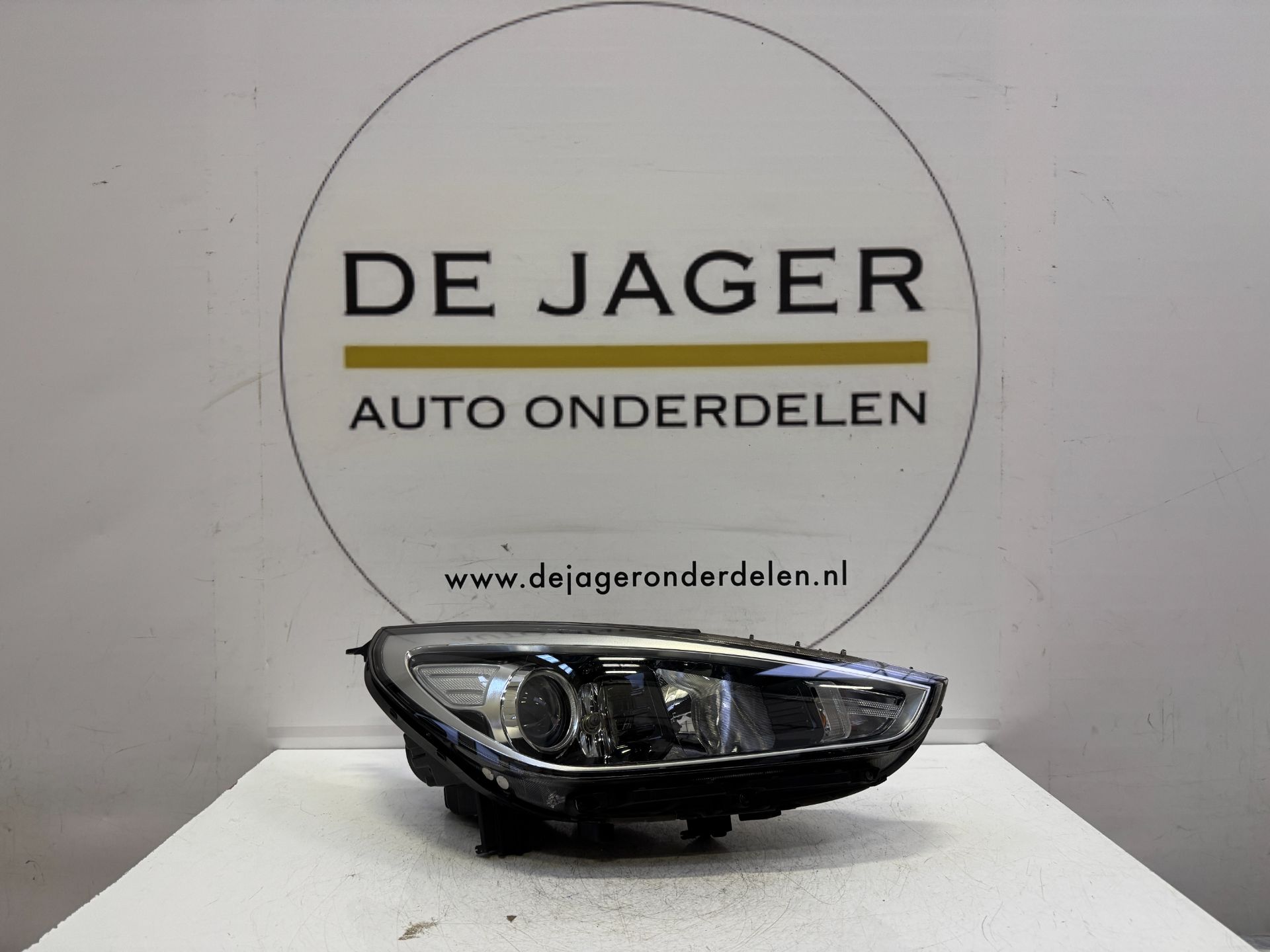 HYUNDAI I30 3 HALOGEEN LED KOPLAMP RECHTS 92102-G4020 2017-