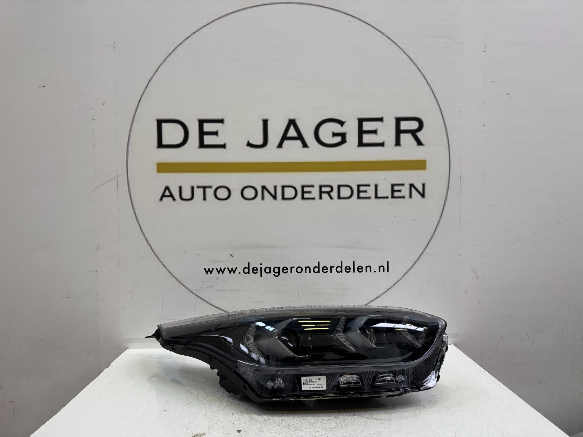 KIA CEED III 3 FACELIFT VOL LED KOPLAMP 92102J7500 RECHTS