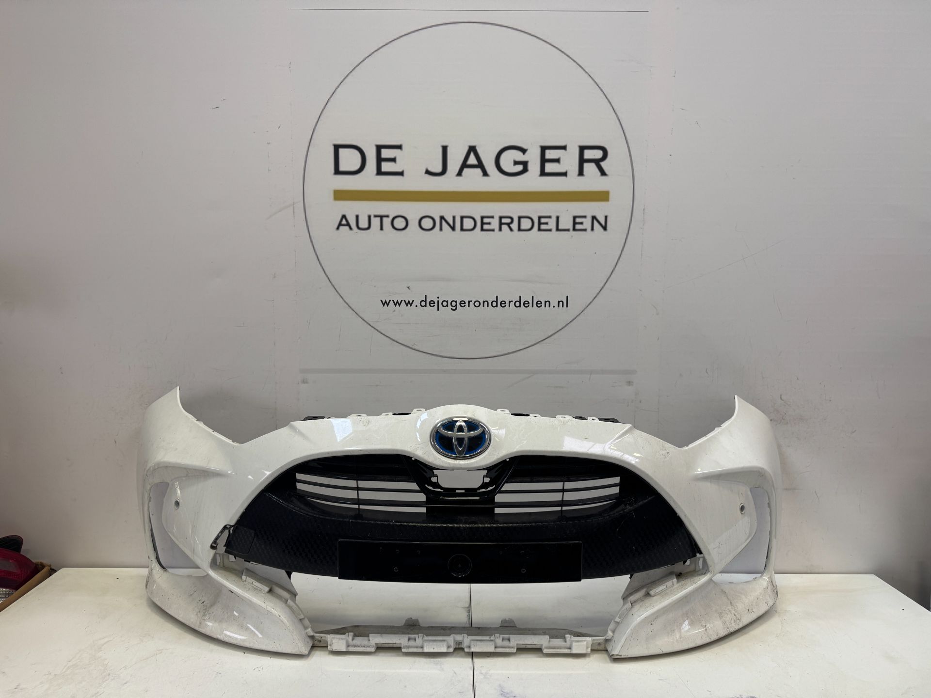 Pare-chocs avant TOYOTA YARIS 4 P21, référence 52119-0DA00
