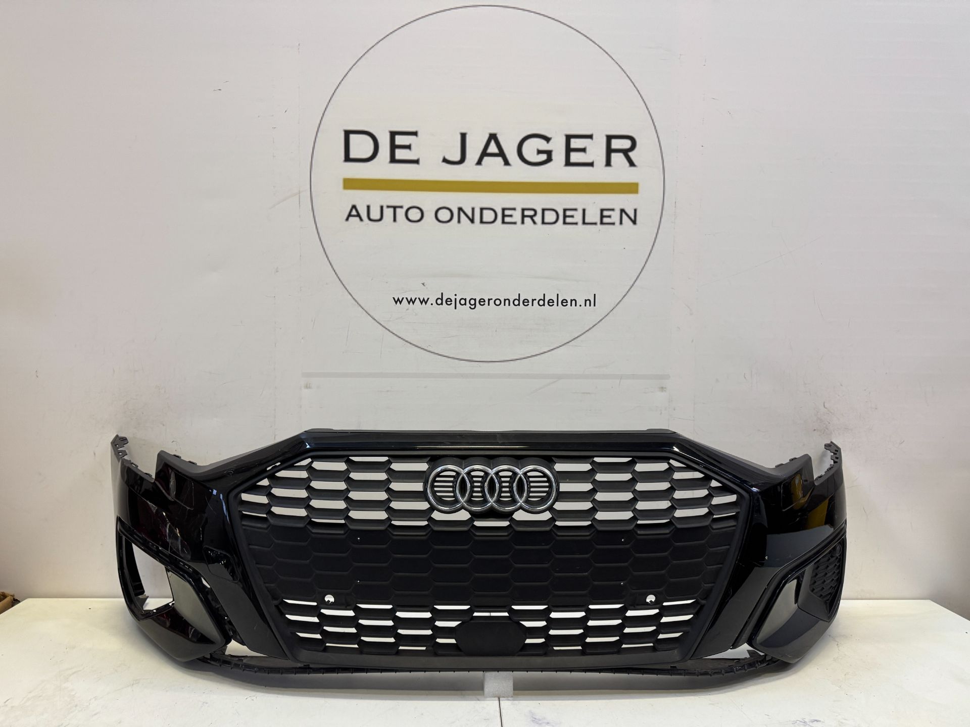 AUDI A3 8Y0 8Y VOORBUMPER BUMPER 8Y0807437